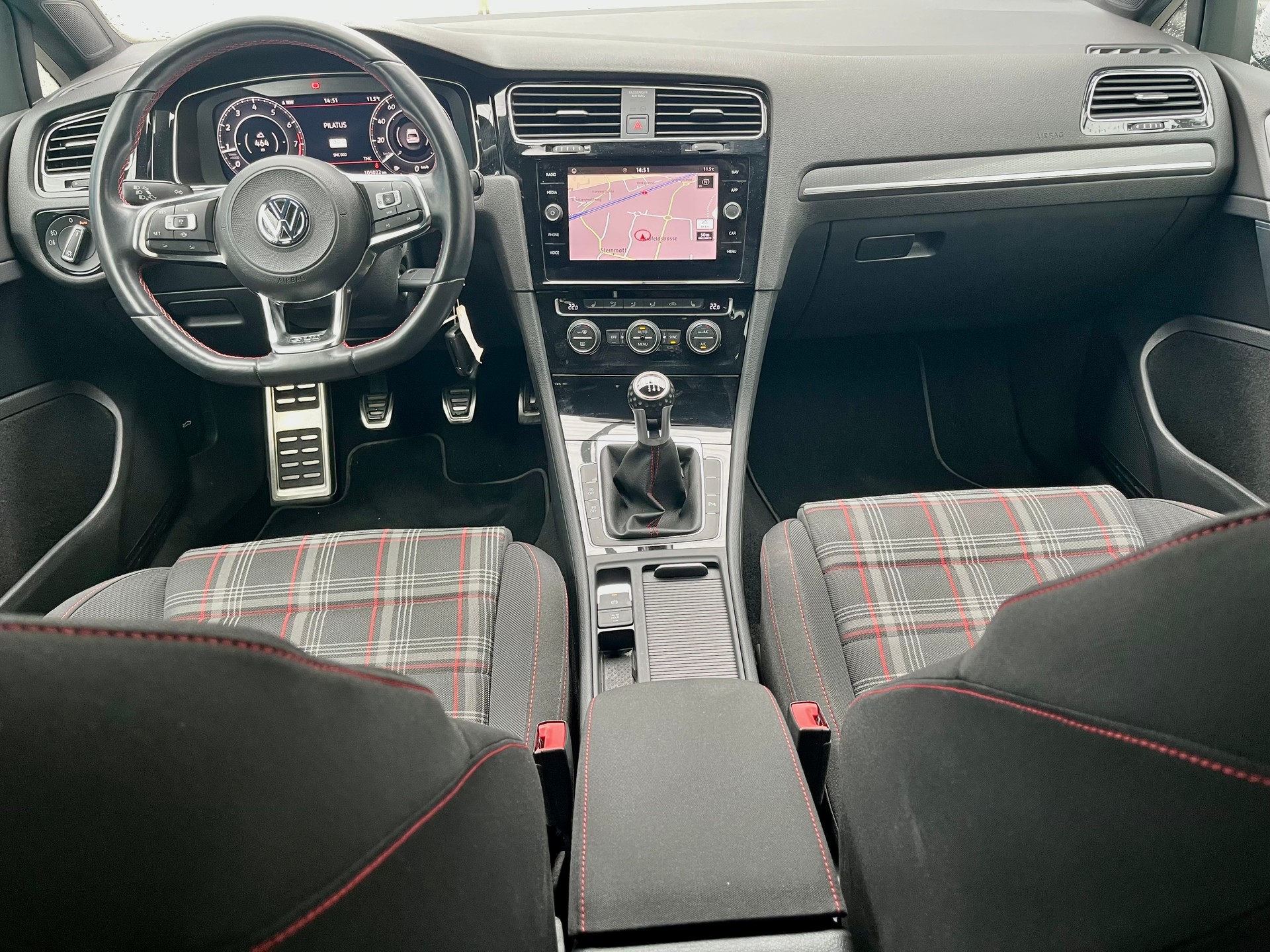 VW Golf 2.0 TSI GTI Performance-image-22