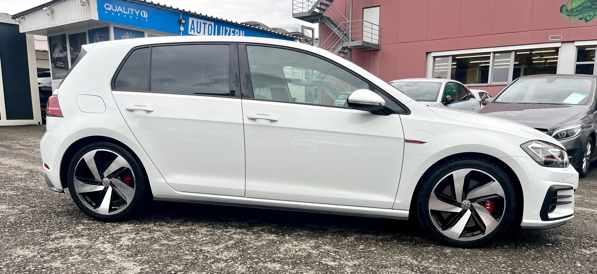 VW Golf 2.0 TSI GTI Performance-image-5