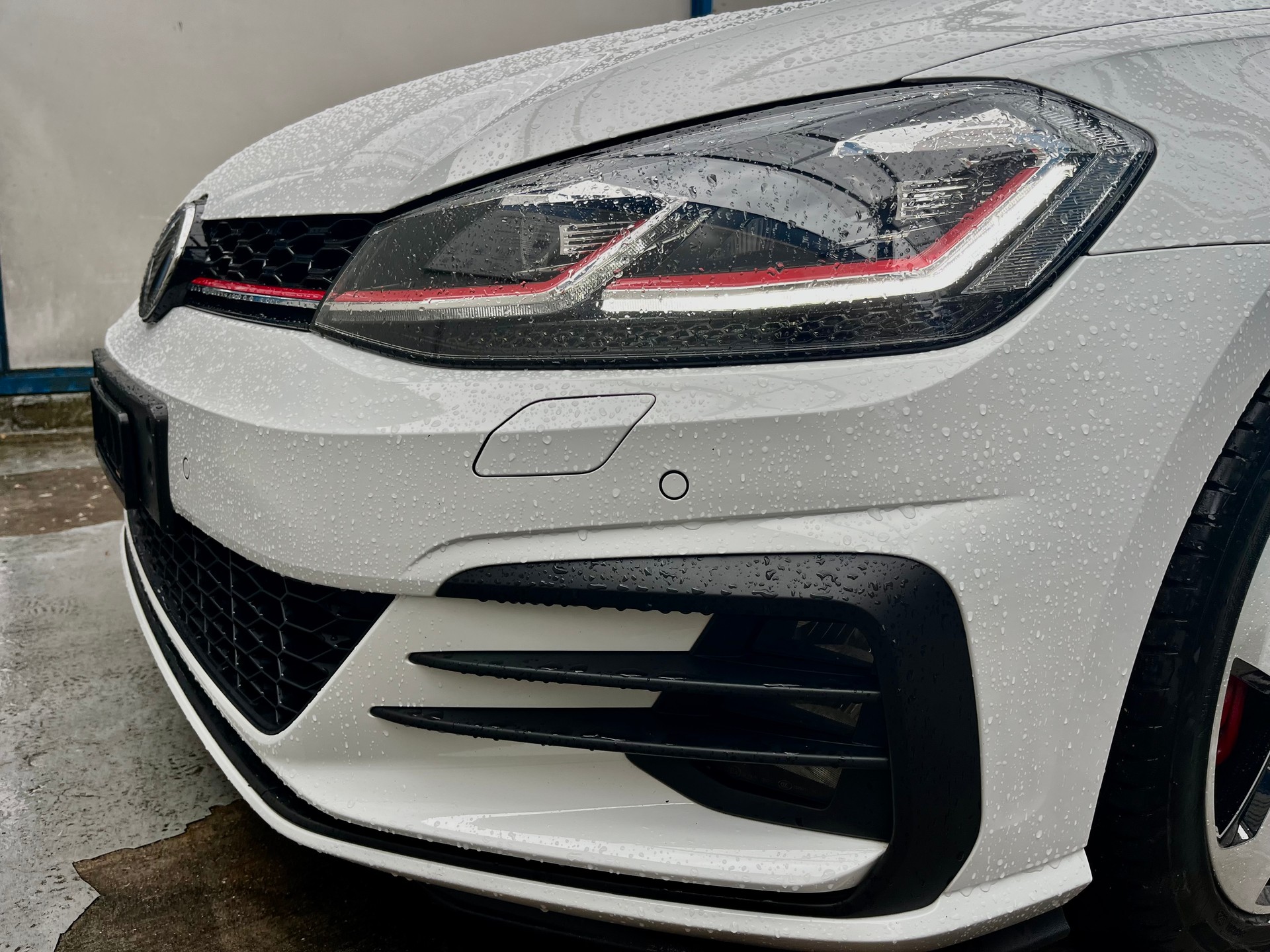 VW Golf 2.0 TSI GTI Performance-image-3