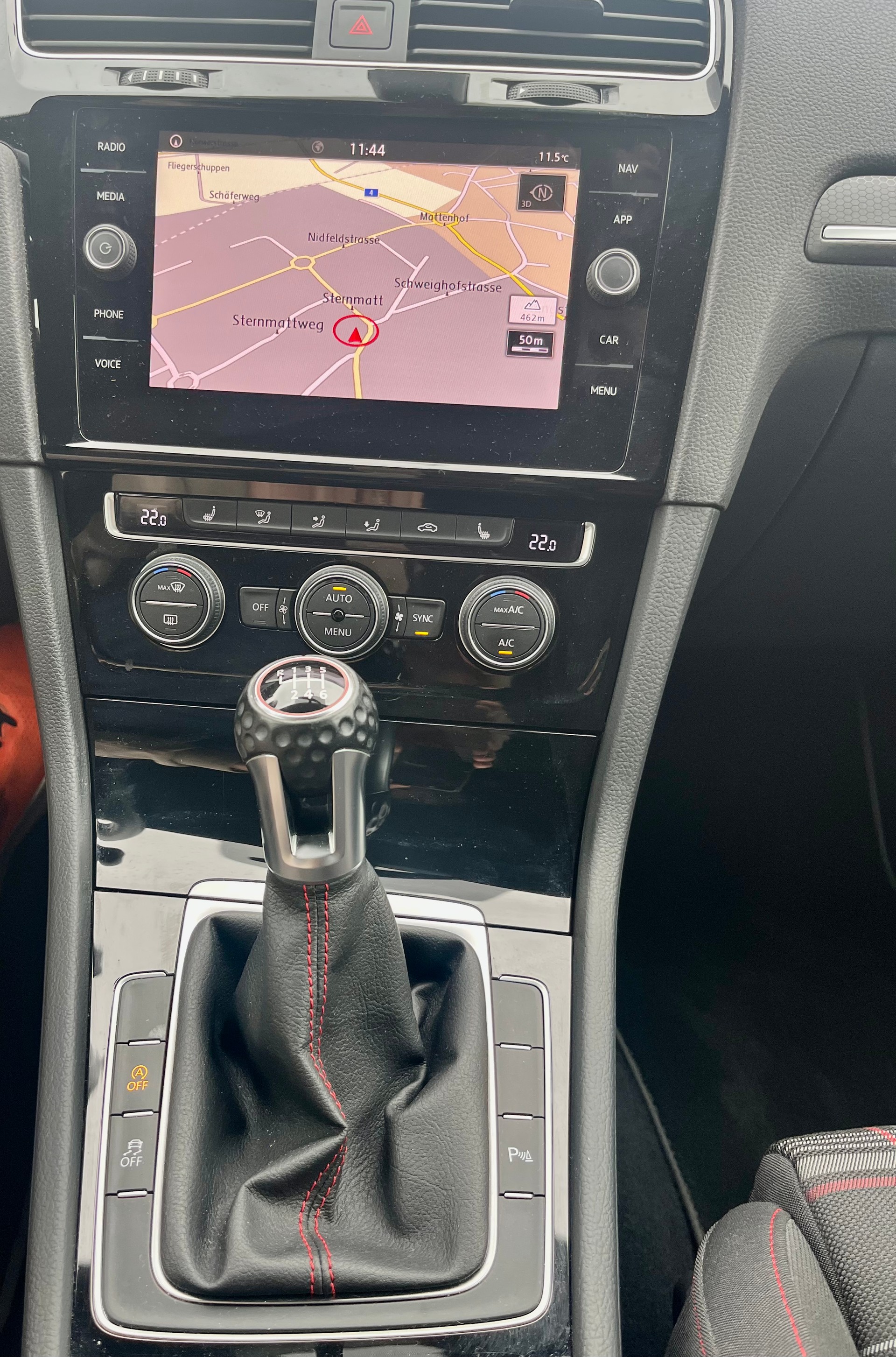 VW Golf 2.0 TSI GTI Performance-image-13