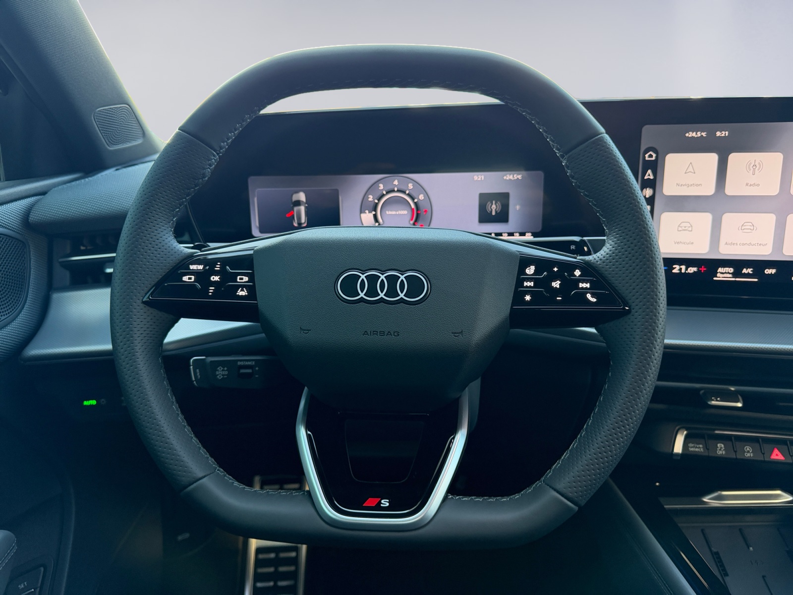 AUDI Q3 Sportback 110 kW TFSI S tronic-image-9