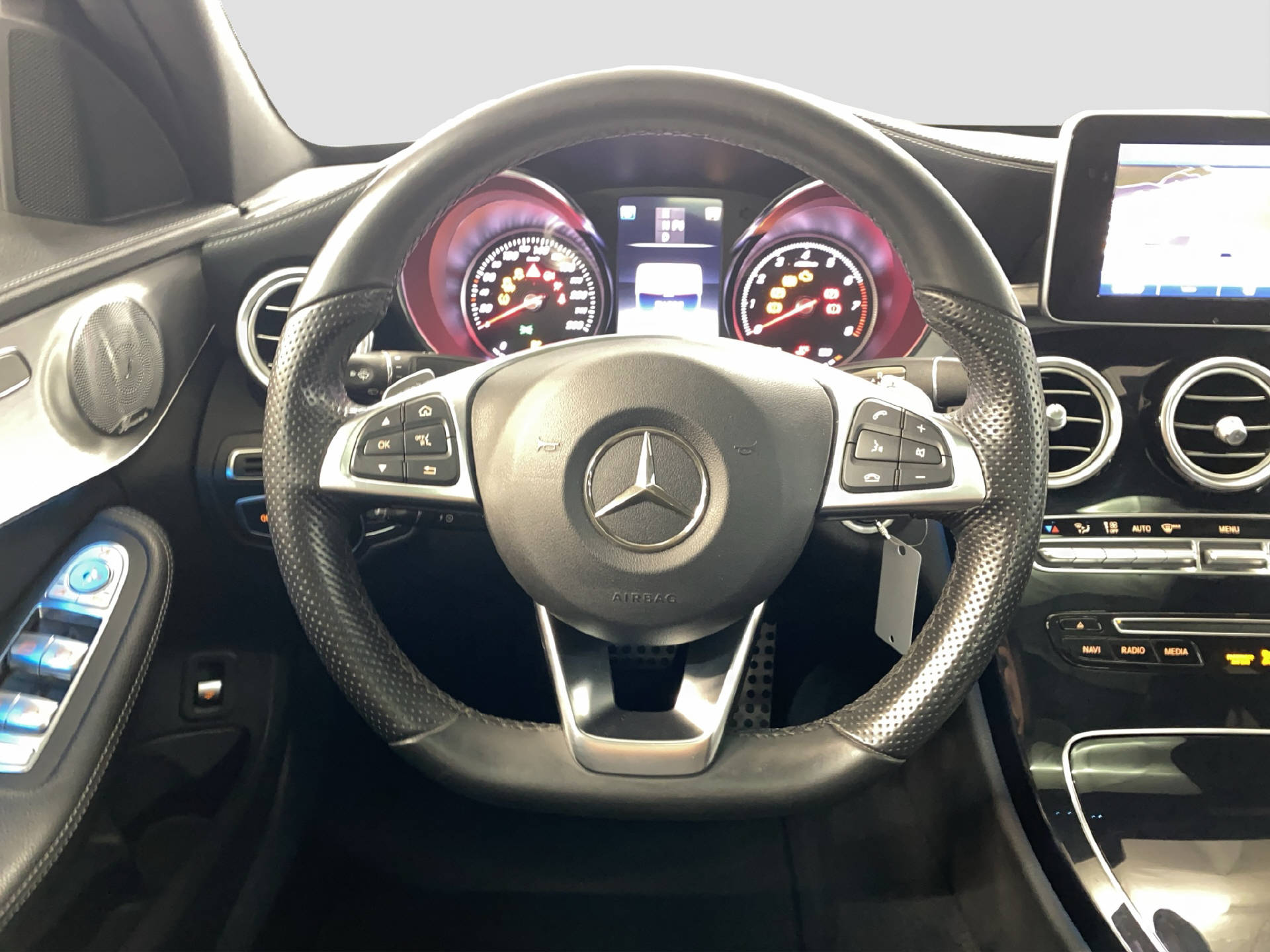 MERCEDES-BENZ C 200 AMG Line 4MATIC-image-8