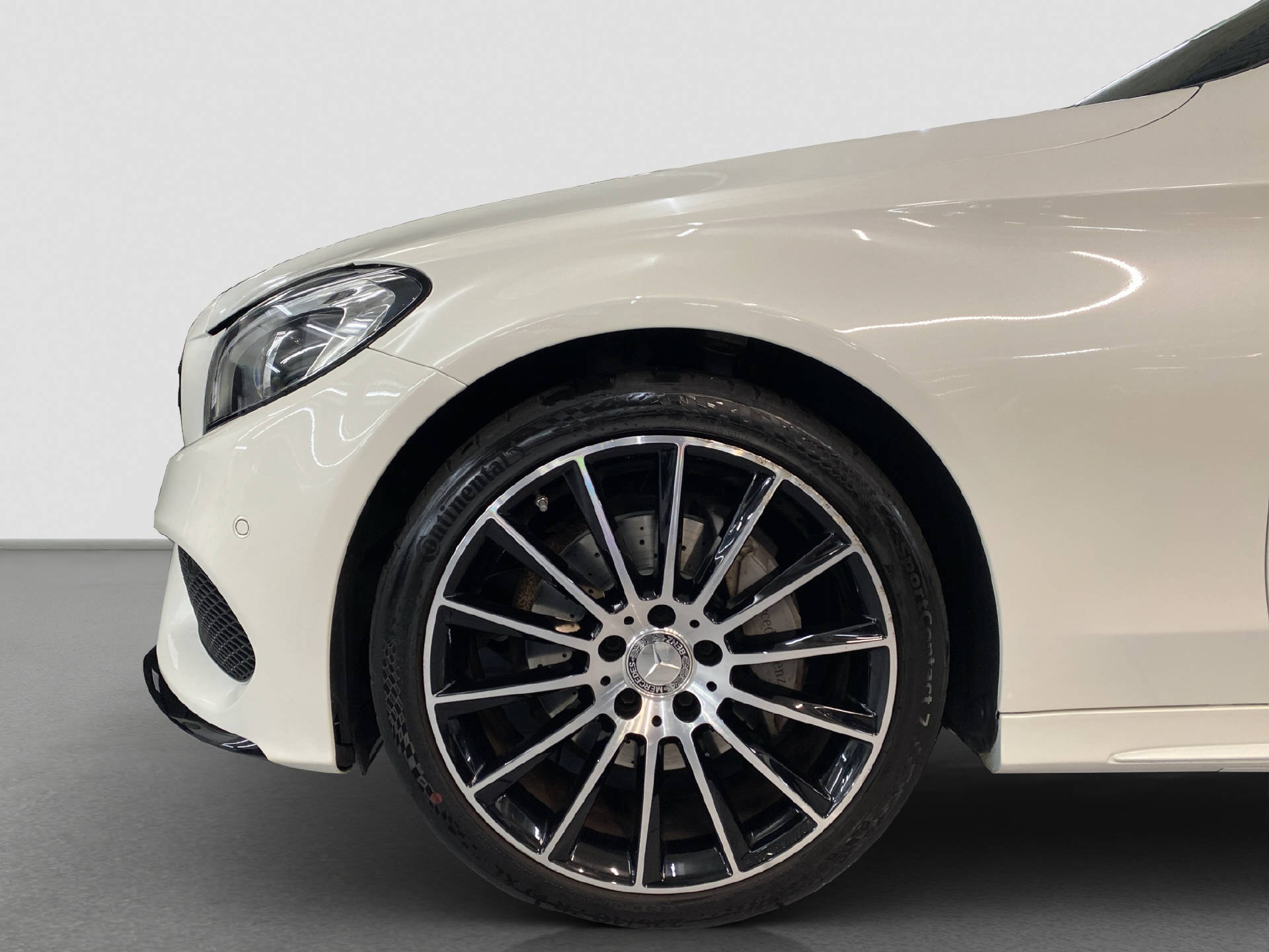 MERCEDES-BENZ C 200 AMG Line 4MATIC-image-5