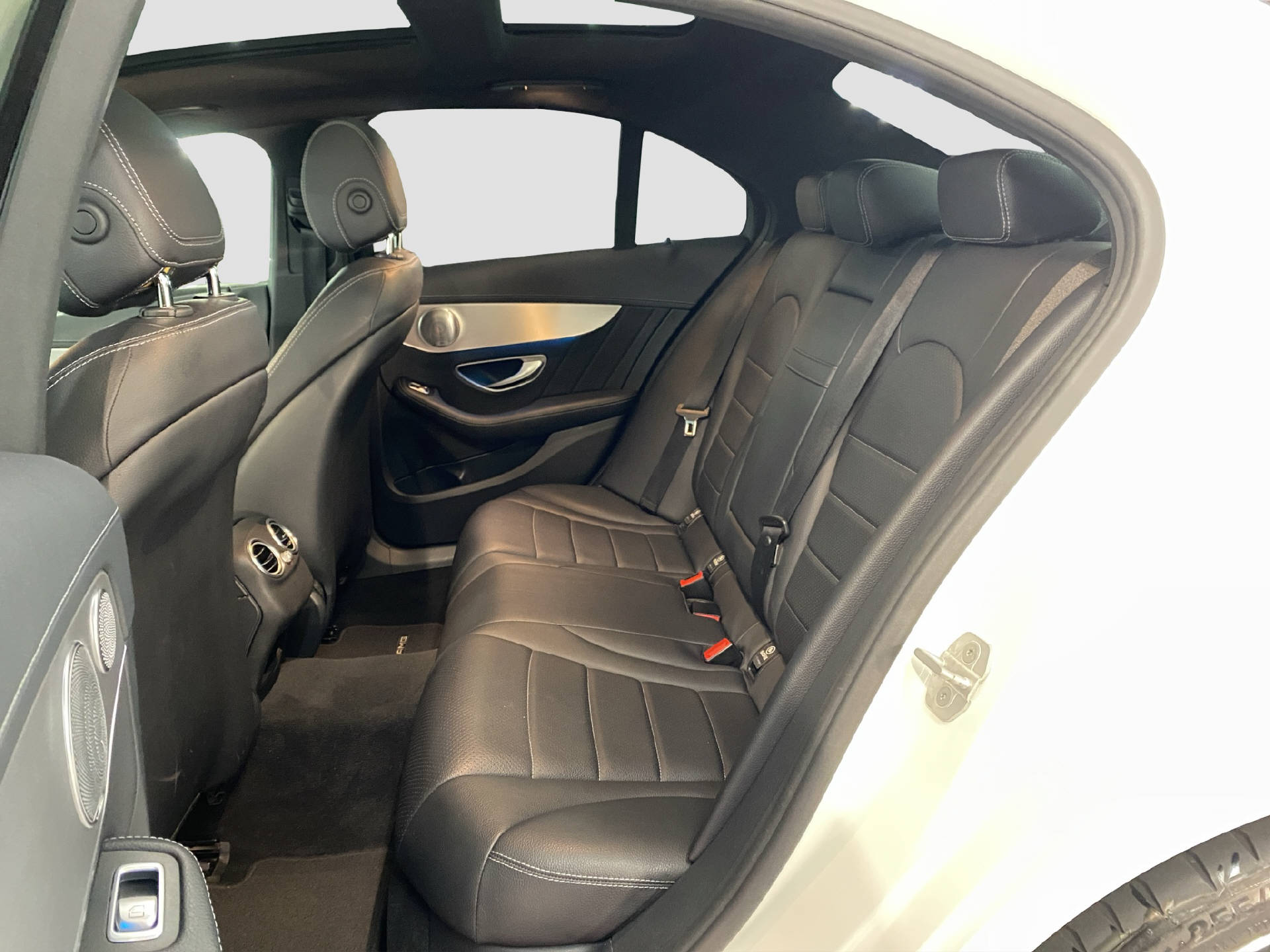 MERCEDES-BENZ C 200 AMG Line 4MATIC-image-12
