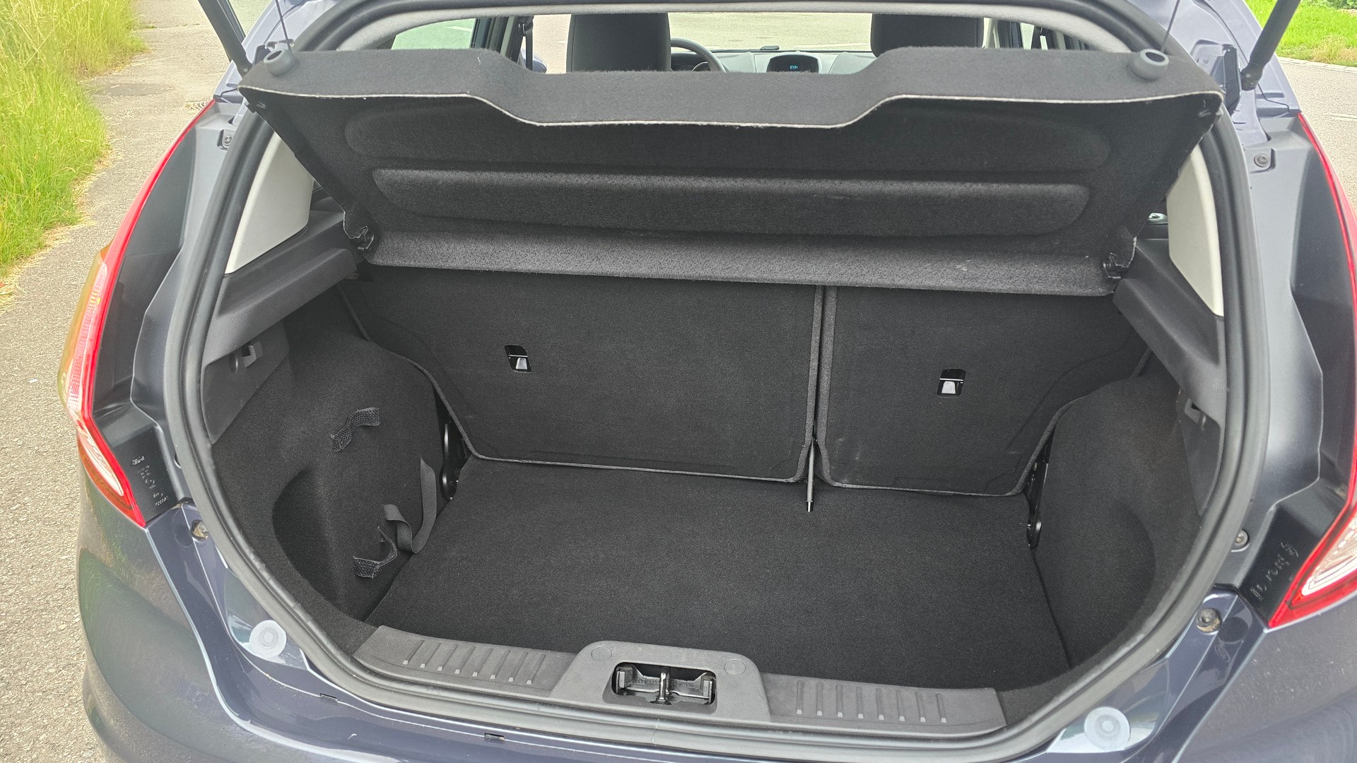 FORD Fiesta 1.0 Trend 1.25-image-12