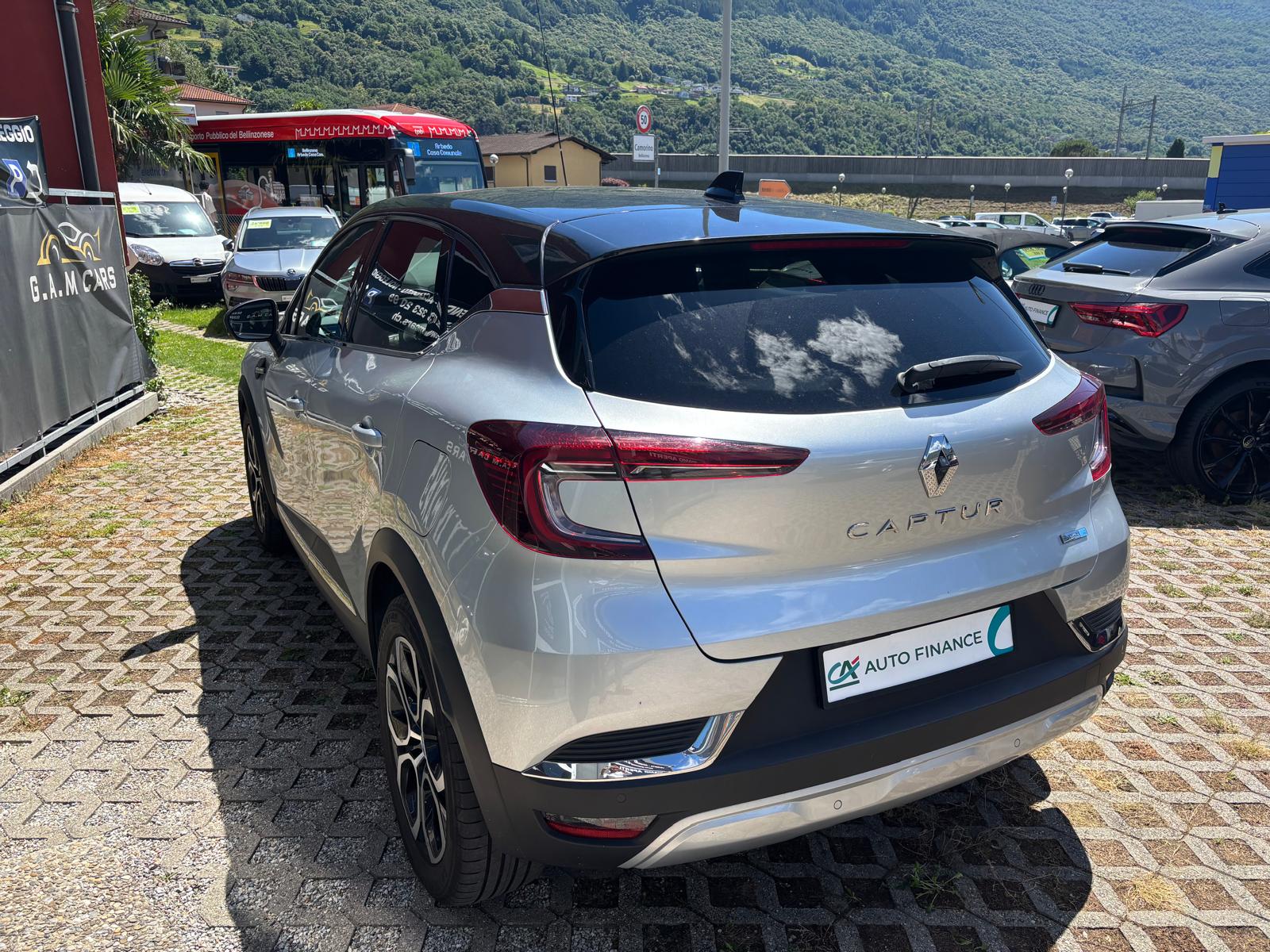 RENAULT Captur 1.6 E-Tech Edition1 DHT-image-2