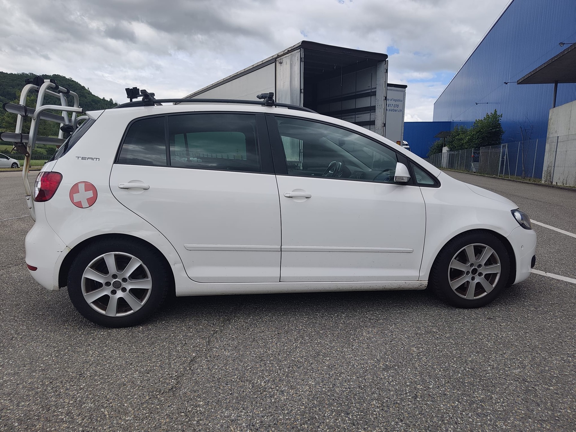VW Golf Plus 2.0 TDI Highline-image-2