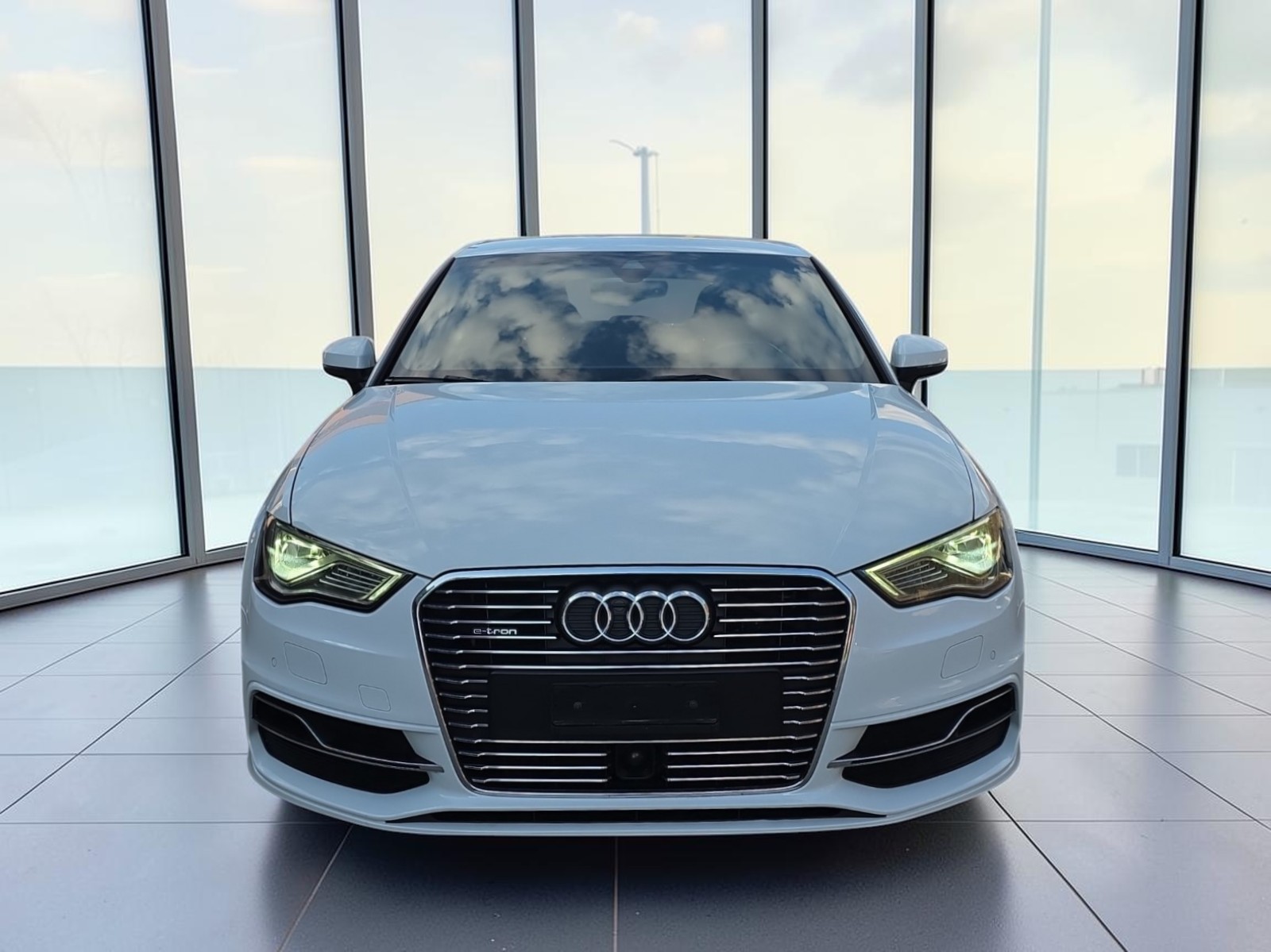 AUDI A3 Sportback 1.4 e-tron Attraction S-tronic-image-1