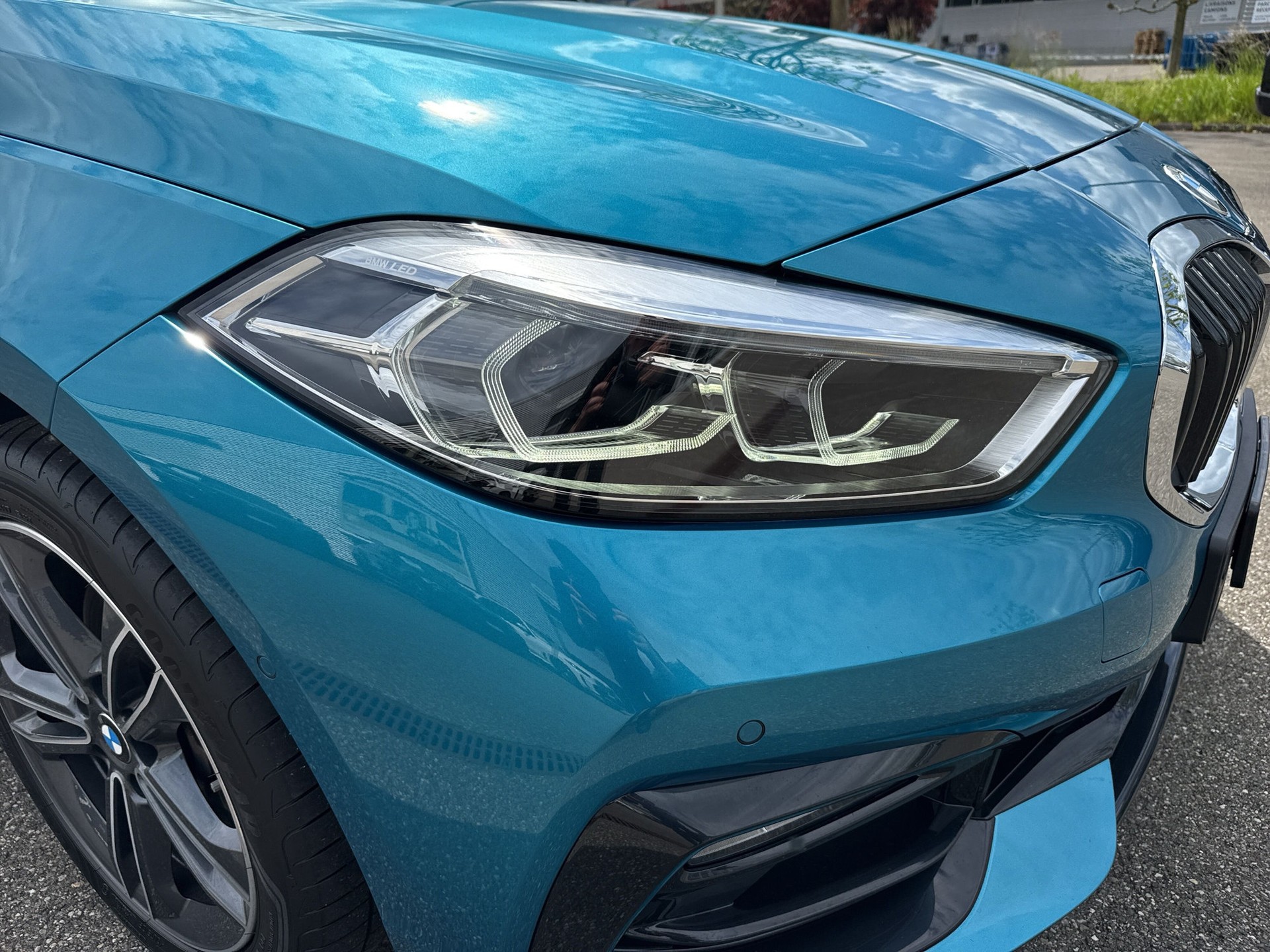 BMW 118i Sport Line Steptronic-image-17