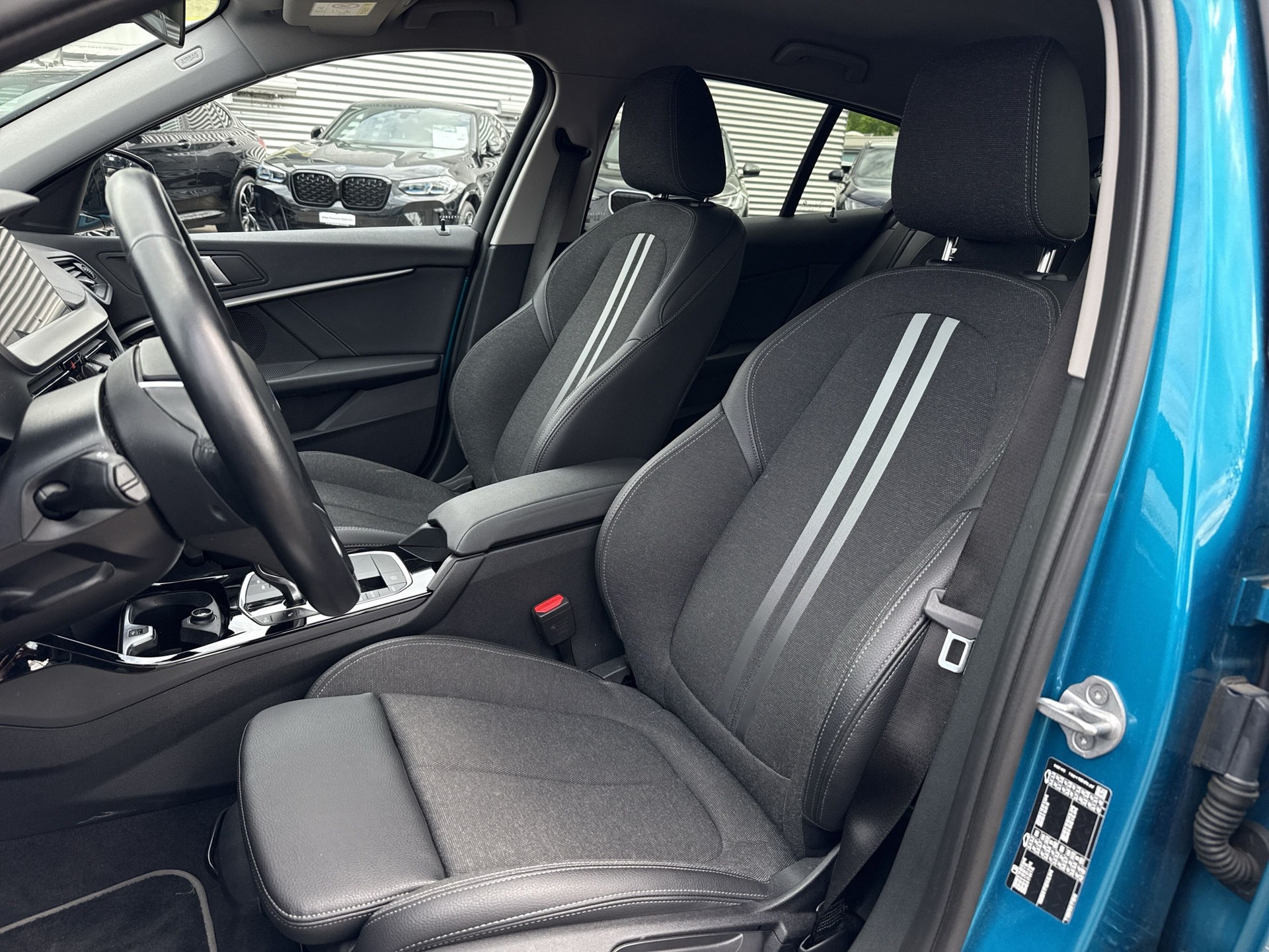 BMW 118i Sport Line Steptronic-image-9
