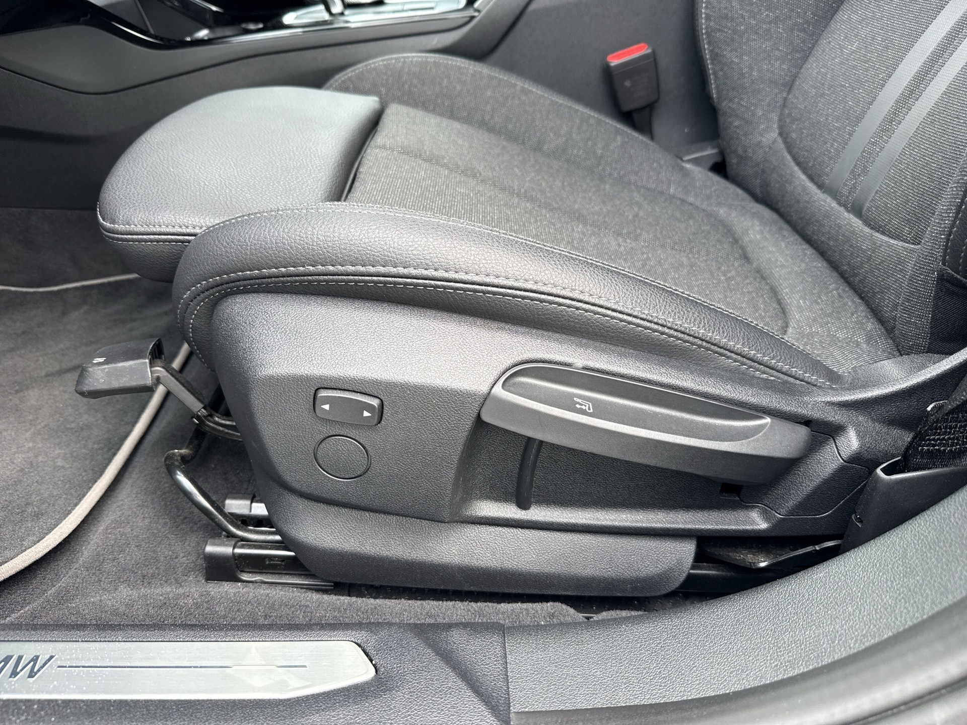 BMW 118i Sport Line Steptronic-image-18