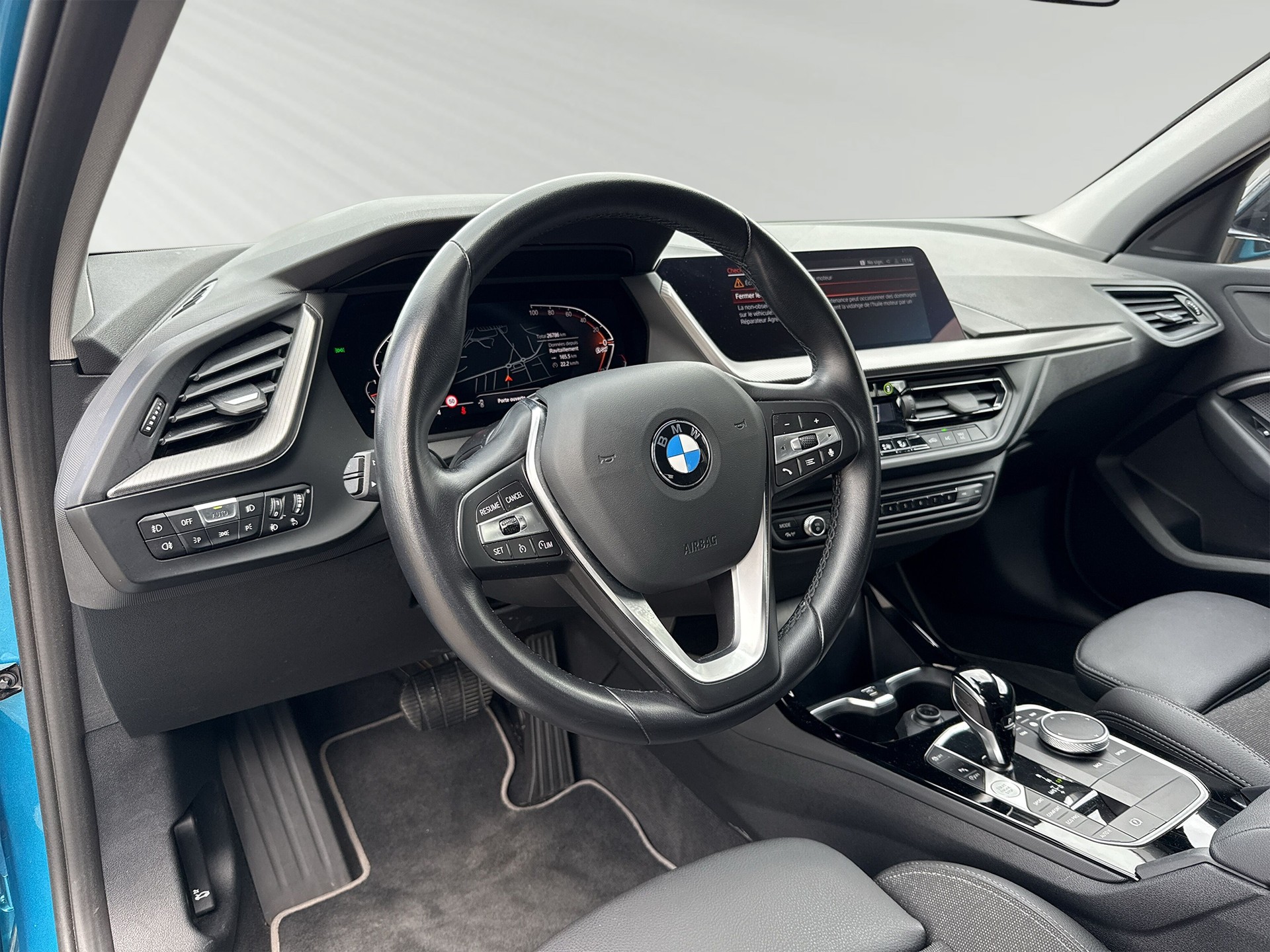BMW 118i Sport Line Steptronic-image-3