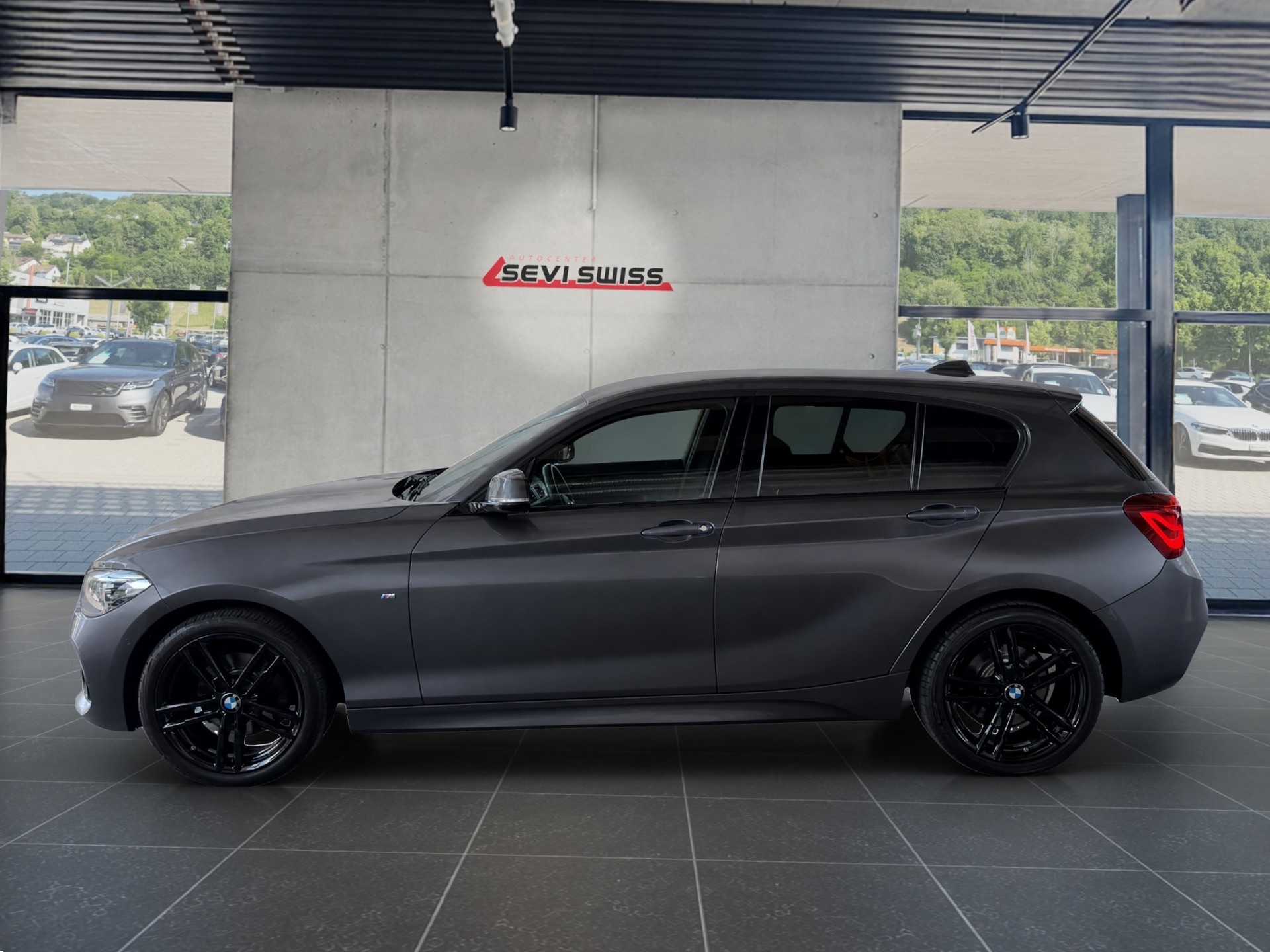 BMW 120d xDrive Edition M Sport Steptronic*Frisch ab MFK,1 Jahr oder 20'000km Garantie*-image-4
