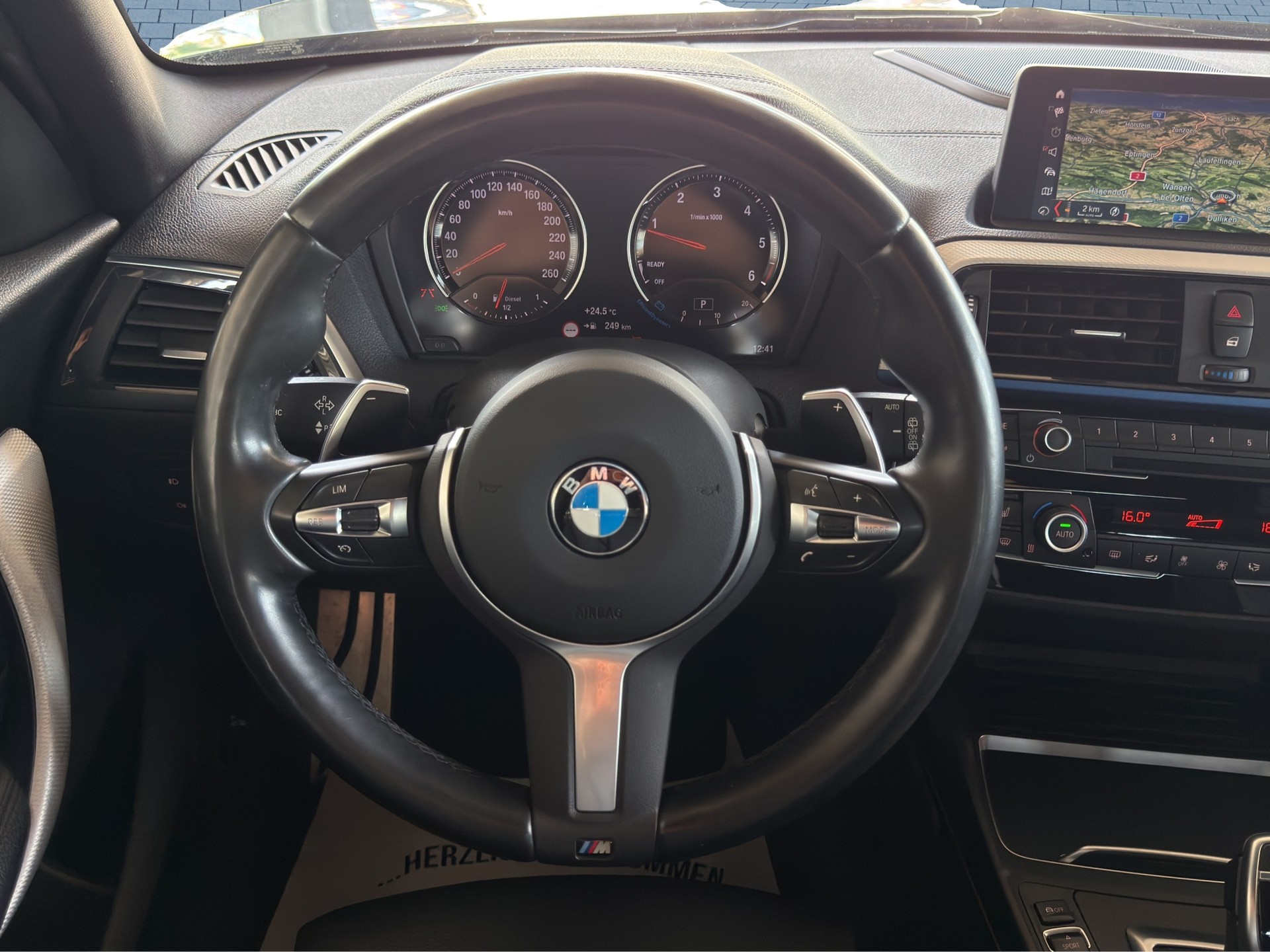 BMW 120d xDrive Edition M Sport Steptronic*Frisch ab MFK,1 Jahr oder 20'000km Garantie*-image-12