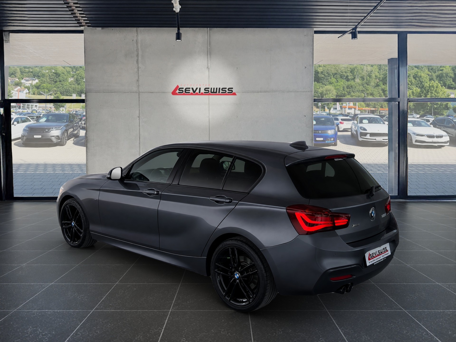 BMW 120d xDrive Edition M Sport Steptronic*Frisch ab MFK,1 Jahr oder 20'000km Garantie*-image-3