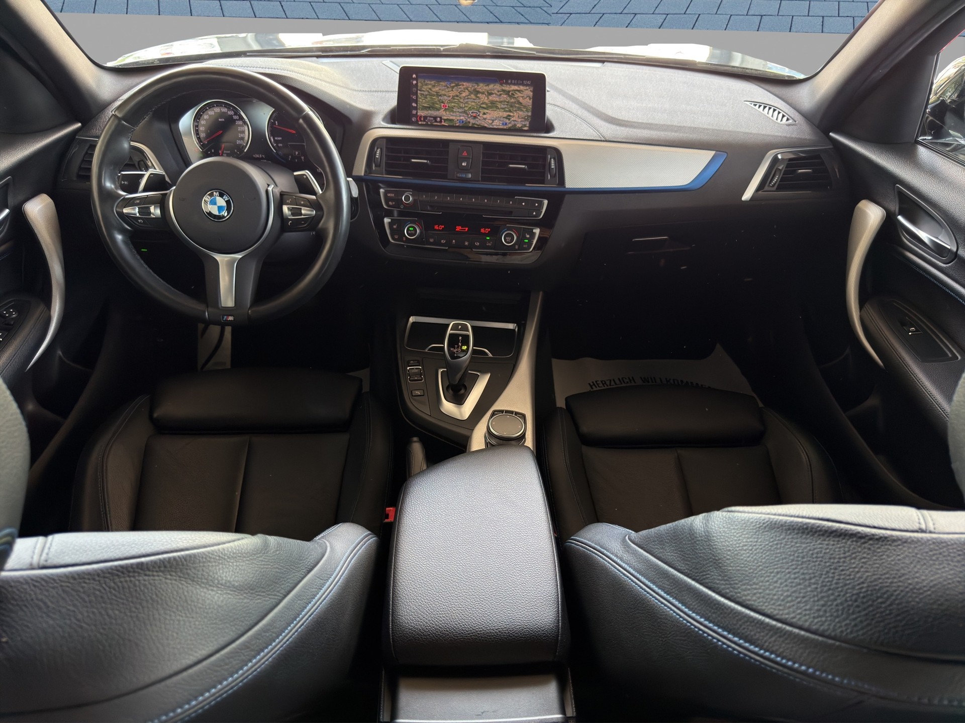 BMW 120d xDrive Edition M Sport Steptronic*Frisch ab MFK,1 Jahr oder 20'000km Garantie*-image-13
