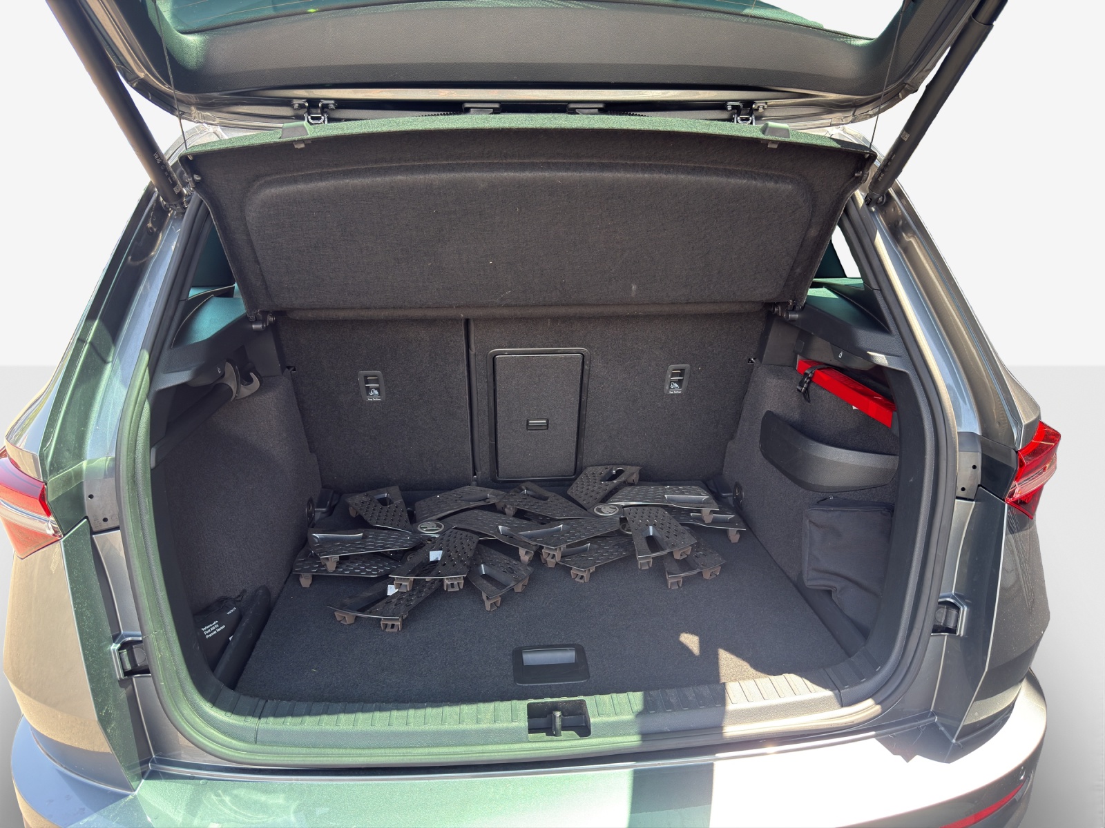 SKODA Karoq 2.0 TSI SportLine 4x4 DSG-image-12