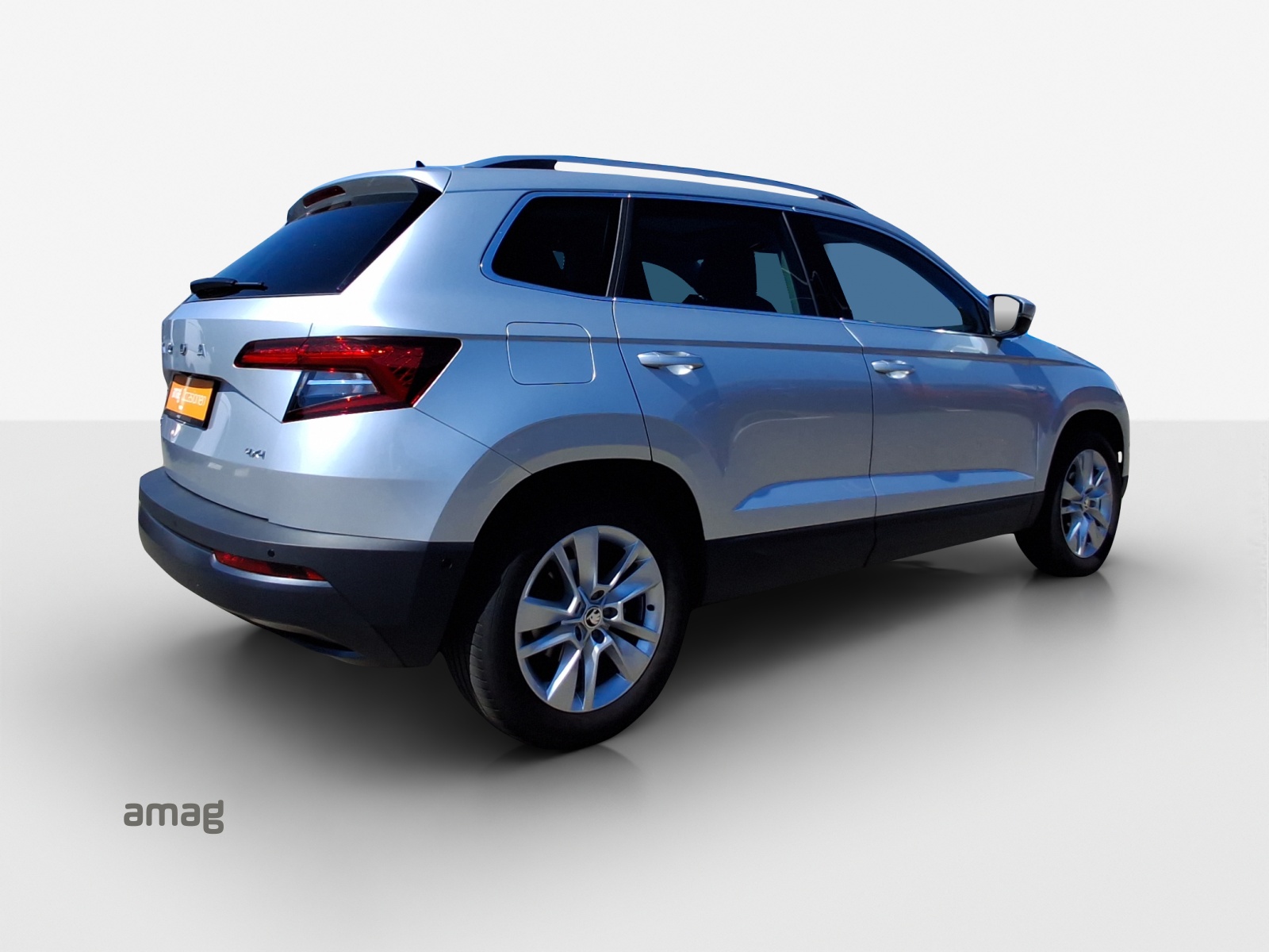 SKODA Karoq 2.0 TDI CR Style 4x4 DSG-image-4