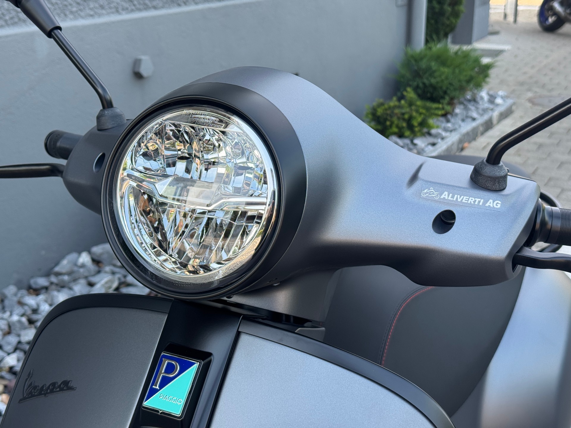 PIAGGIO Vespa GTS 125 Super Sport RST Euro 5+-showroom-element-2