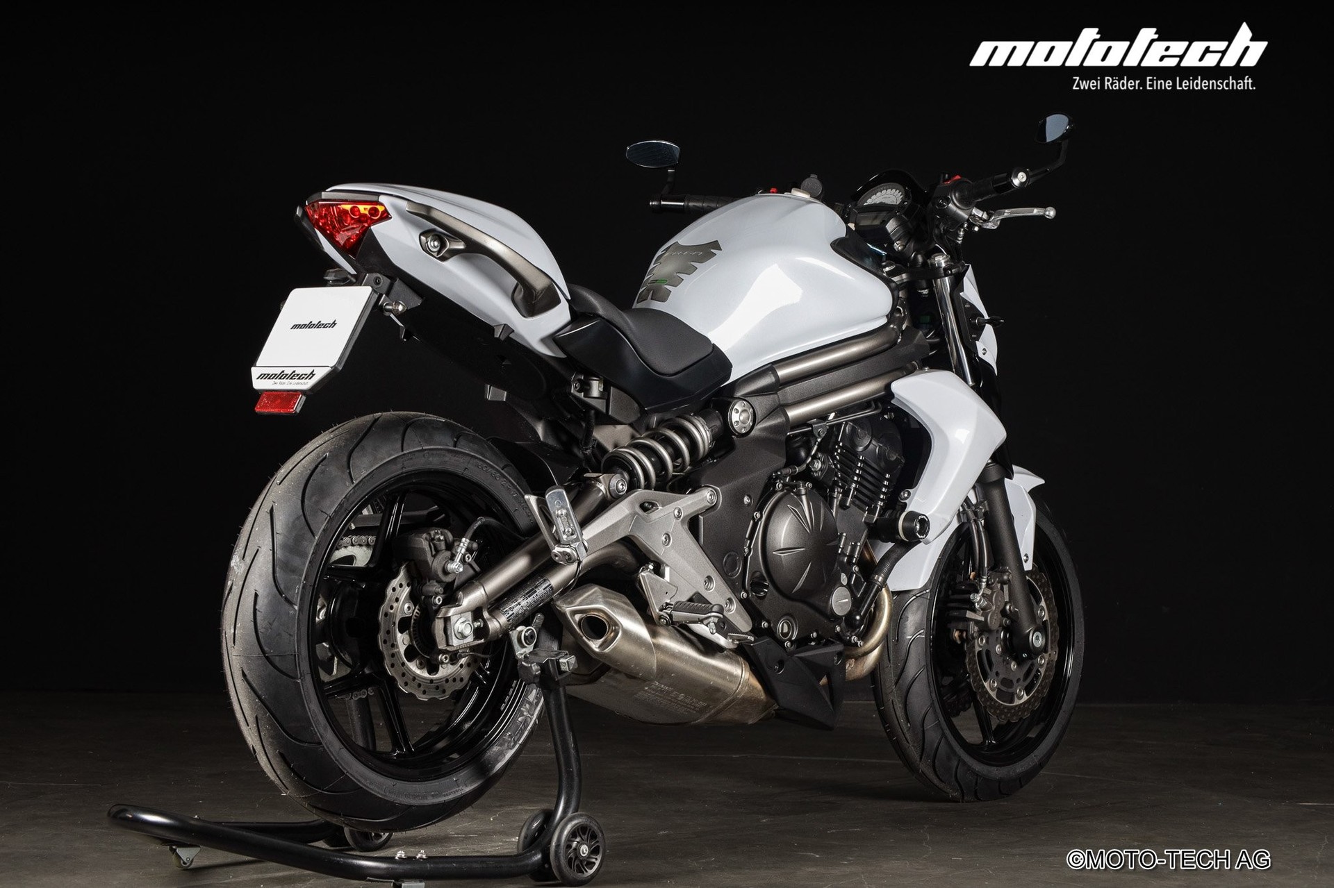 KAWASAKI ER-6 n ABS (35kW)-showroom-element-2