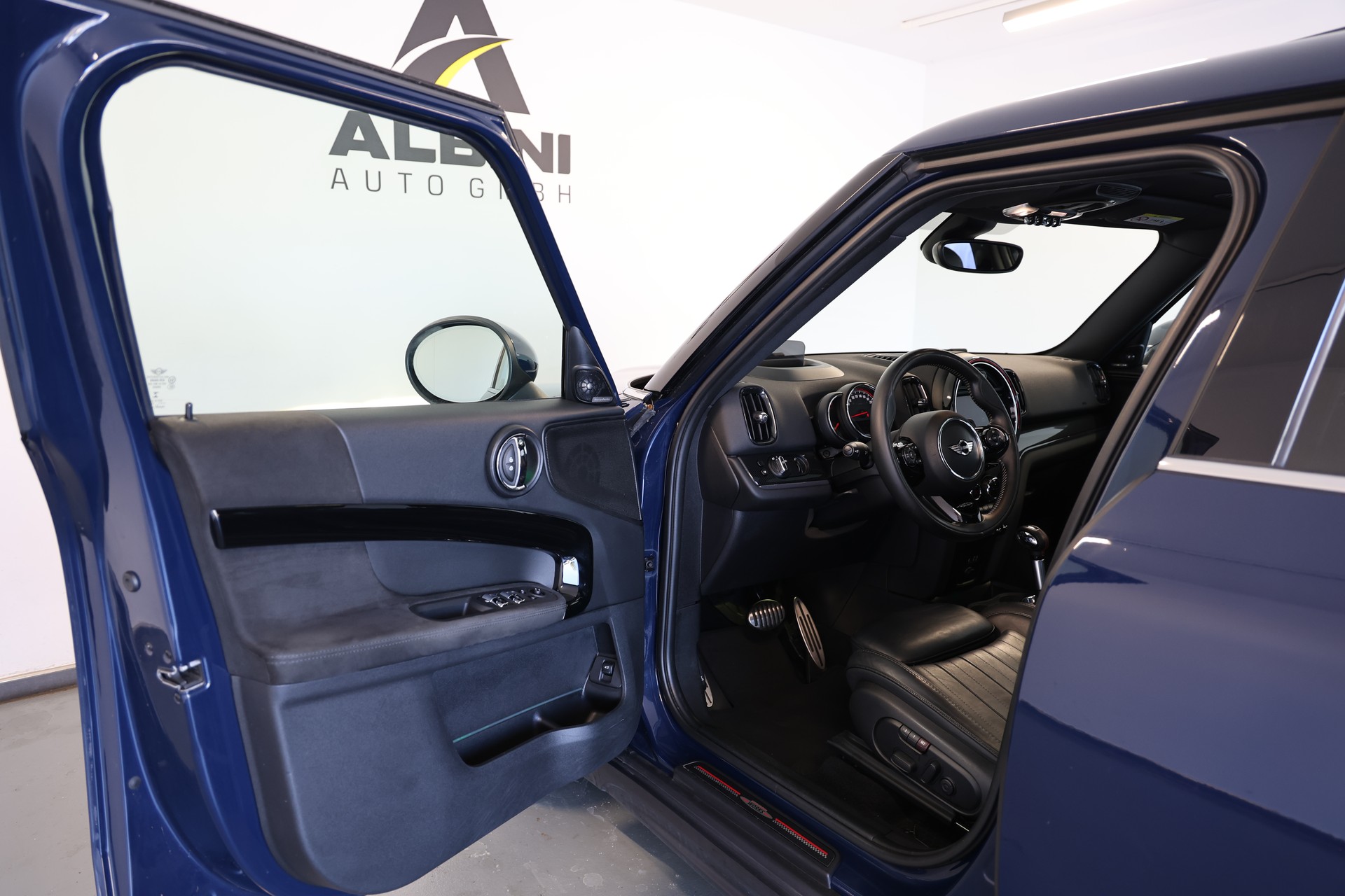 MINI Countryman John Cooper Works ALL4 Steptronic-image-4