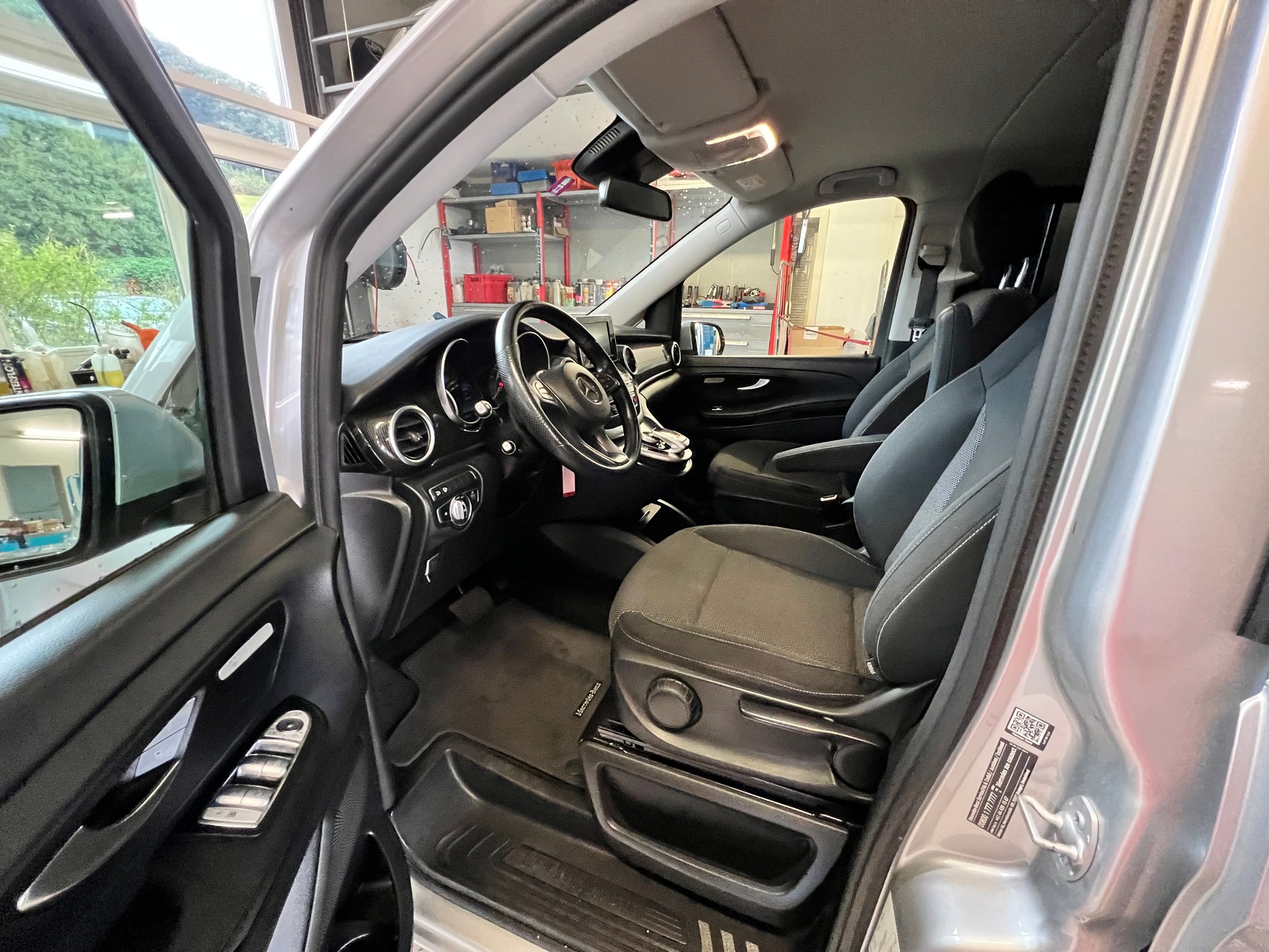 MERCEDES-BENZ V 250 d BlueTec Sw. Ed.lang 4m-image-3
