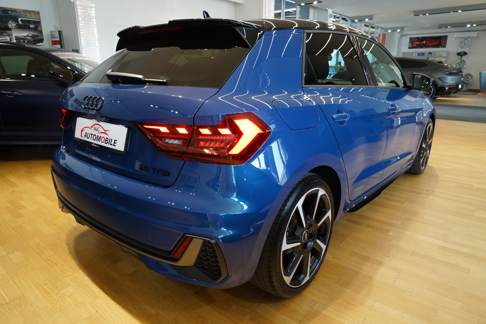 AUDI A1 Sportback 35 TFSI S Line S-tronic-image-7