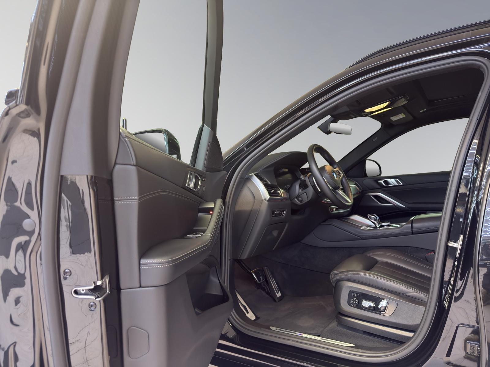 BMW X6 M50i-image-9