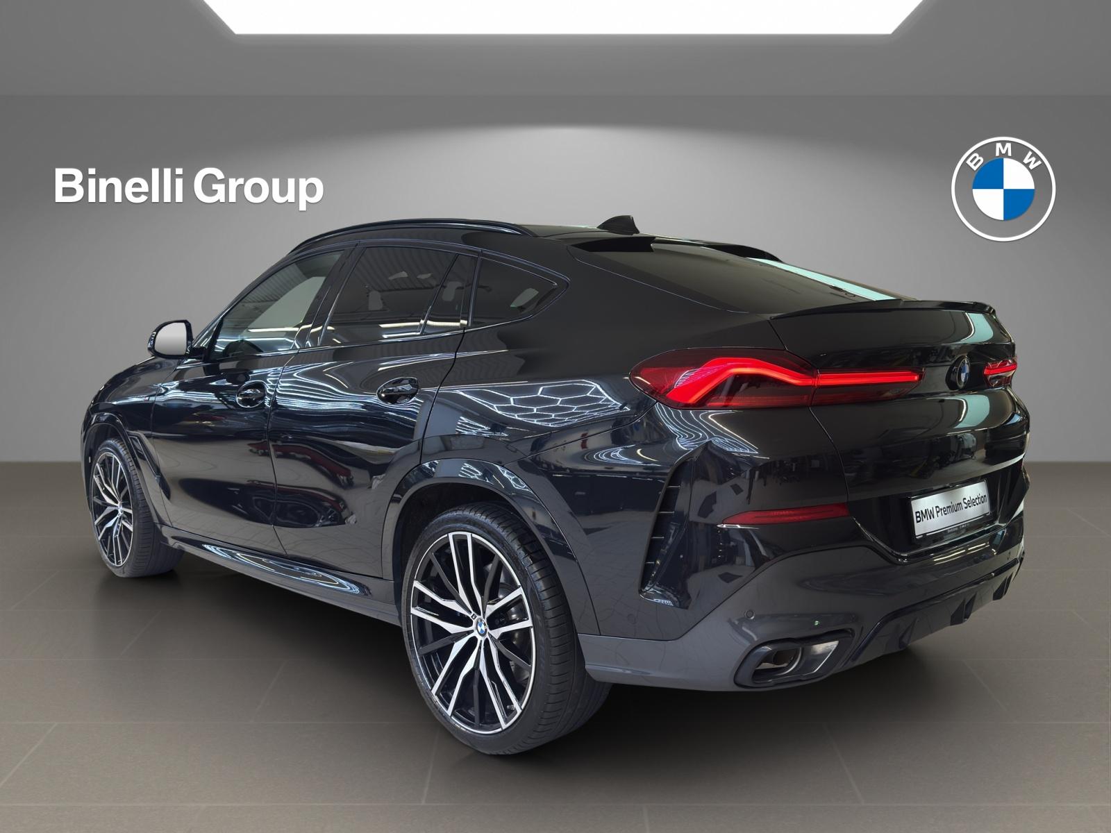 BMW X6 M50i-showroom-element-2