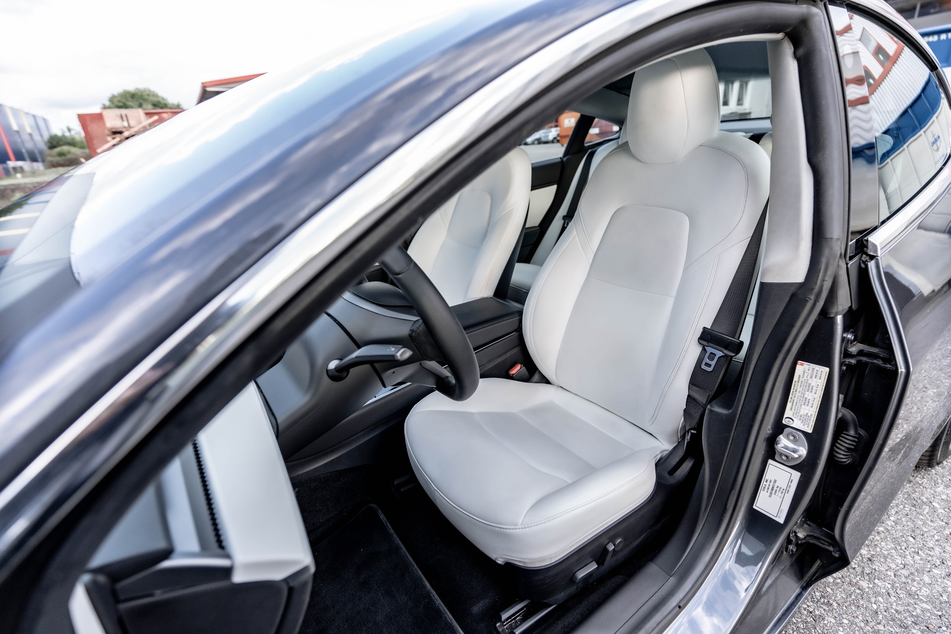 TESLA Model 3 Long Range Dual Motor AWD * FRISCH AB MFK * KI Computer für selbständiges Fahren * Beschleunigungsschub *-image-12