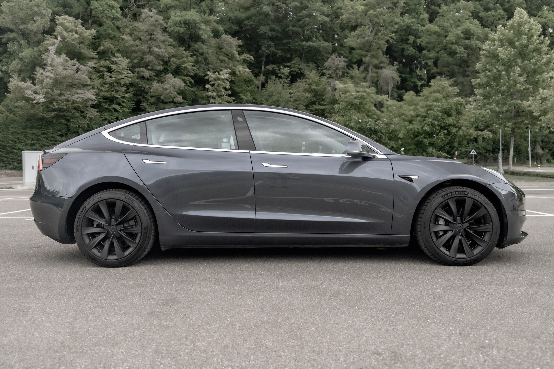 TESLA Model 3 Long Range Dual Motor AWD * FRISCH AB MFK * KI Computer für selbständiges Fahren * Beschleunigungsschub * SOH-image-3