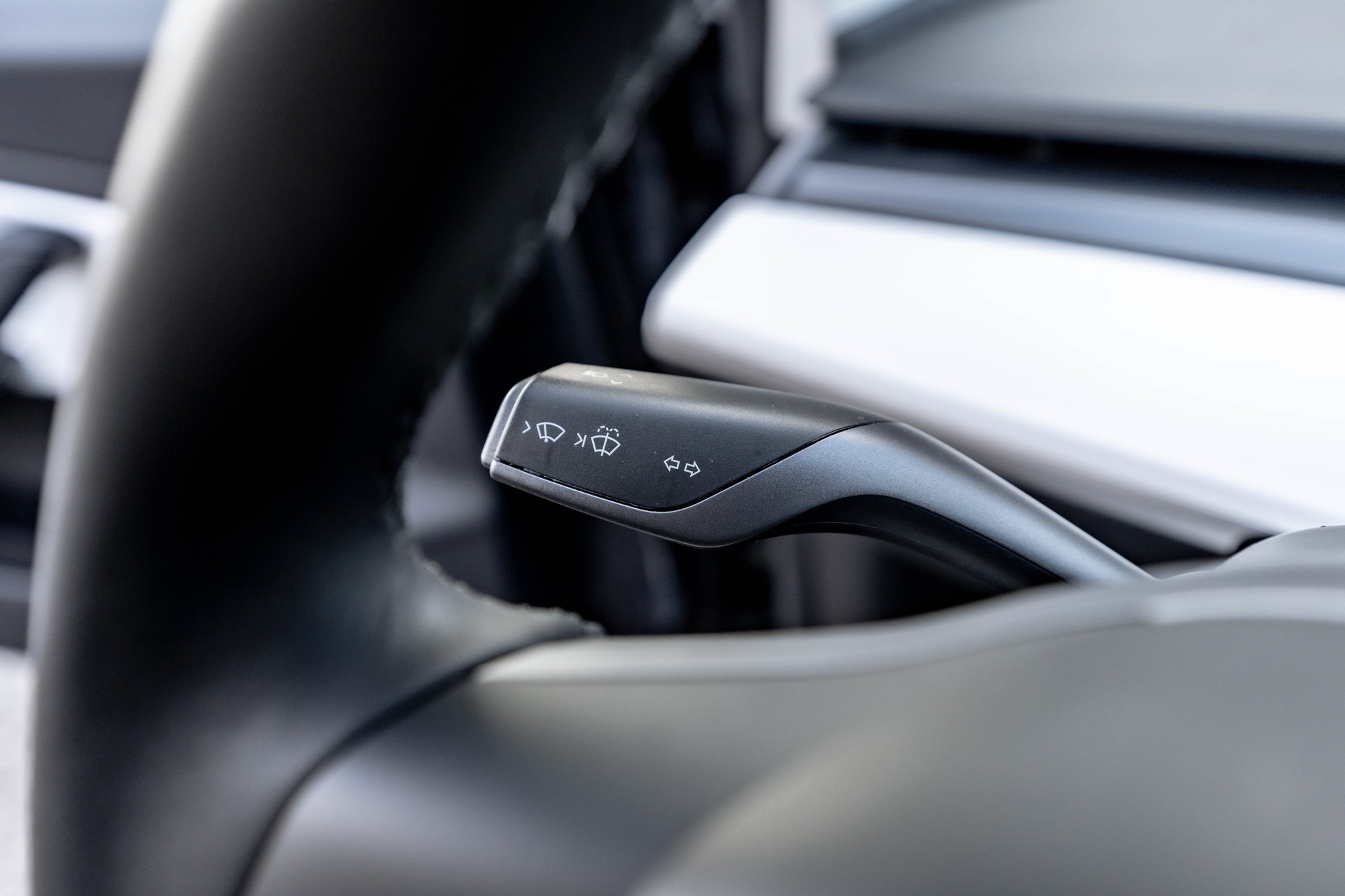 TESLA Model 3 Long Range Dual Motor AWD * FRISCH AB MFK * KI Computer für selbständiges Fahren * Beschleunigungsschub *-image-10