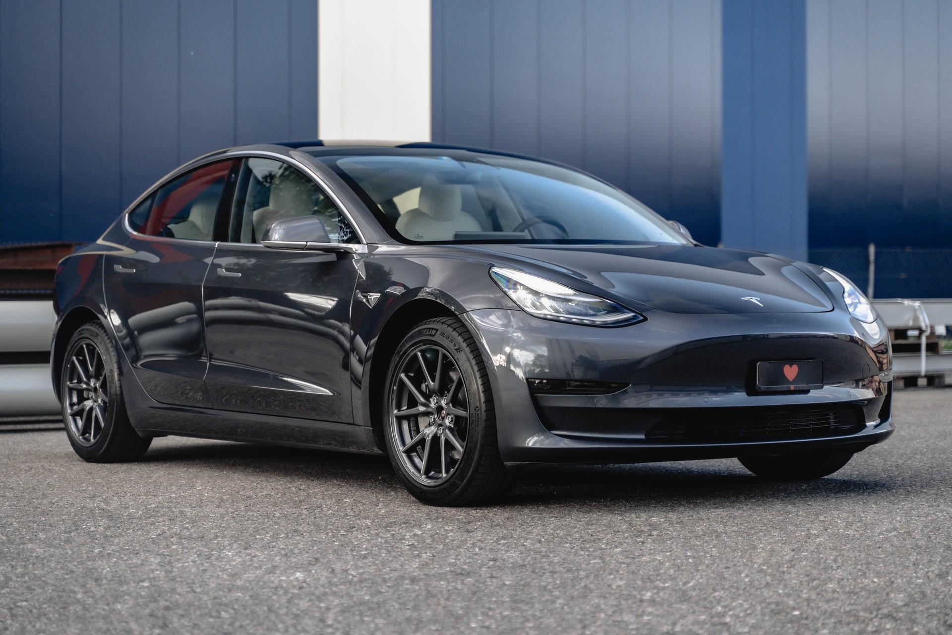 TESLA Model 3 Long Range Dual Motor AWD * FRISCH AB MFK * KI Computer für selbständiges Fahren * Beschleunigungsschub *-image-2