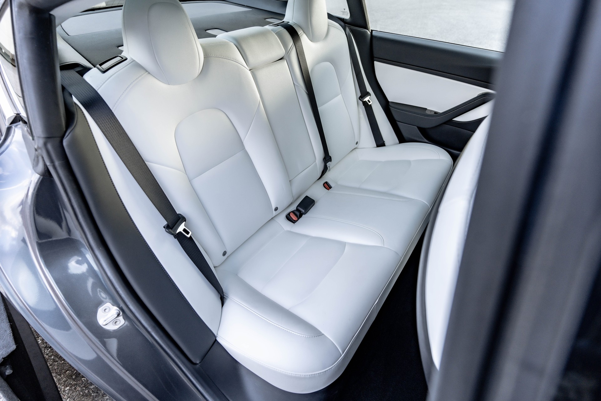 TESLA Model 3 Long Range Dual Motor AWD * FRISCH AB MFK * KI Computer für selbständiges Fahren * Beschleunigungsschub *-image-16