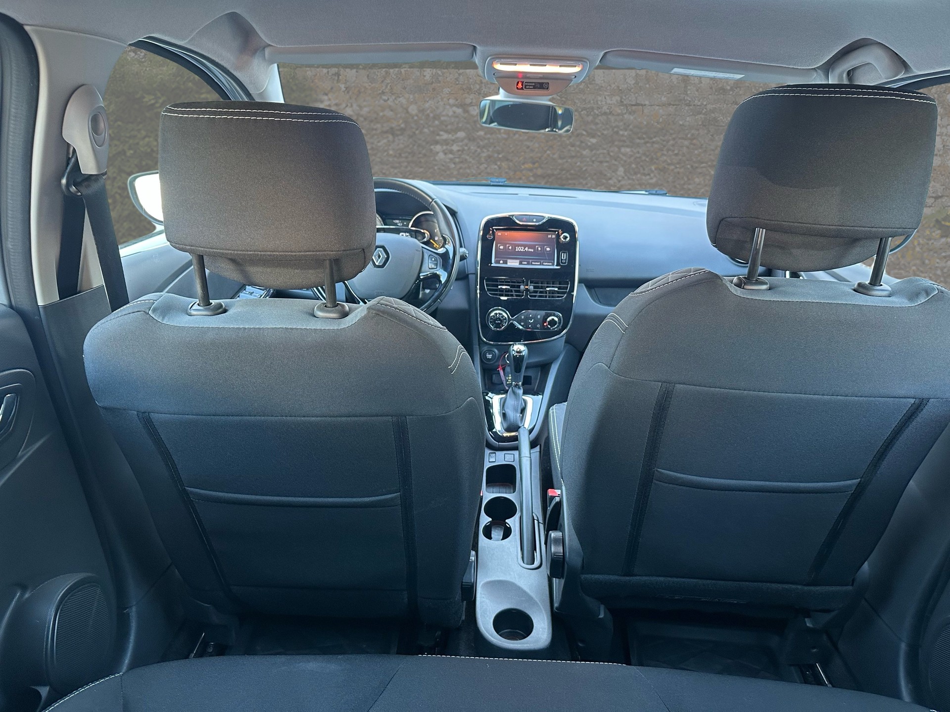 RENAULT Clio Grandtour 1.2 16V T Swiss Edition EDC-image-10