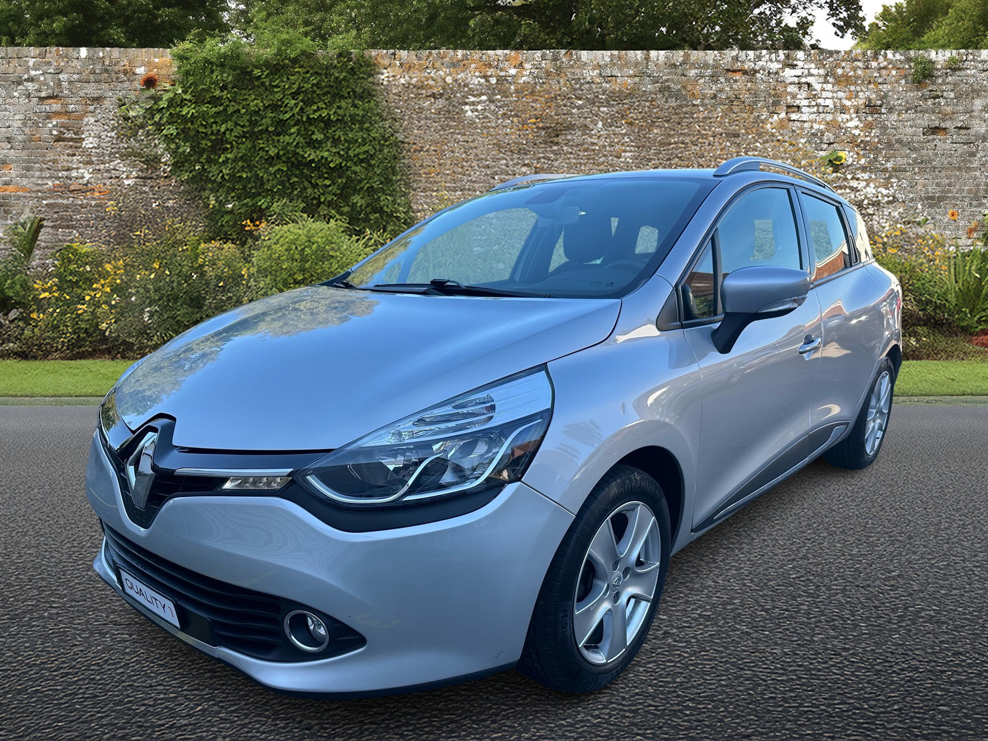 RENAULT Clio Grandtour 1.2 16V T Swiss Edition EDC-image-0