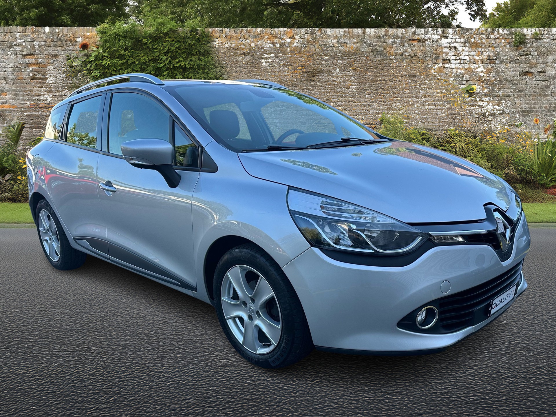 RENAULT Clio Grandtour 1.2 16V T Swiss Edition EDC-image-6