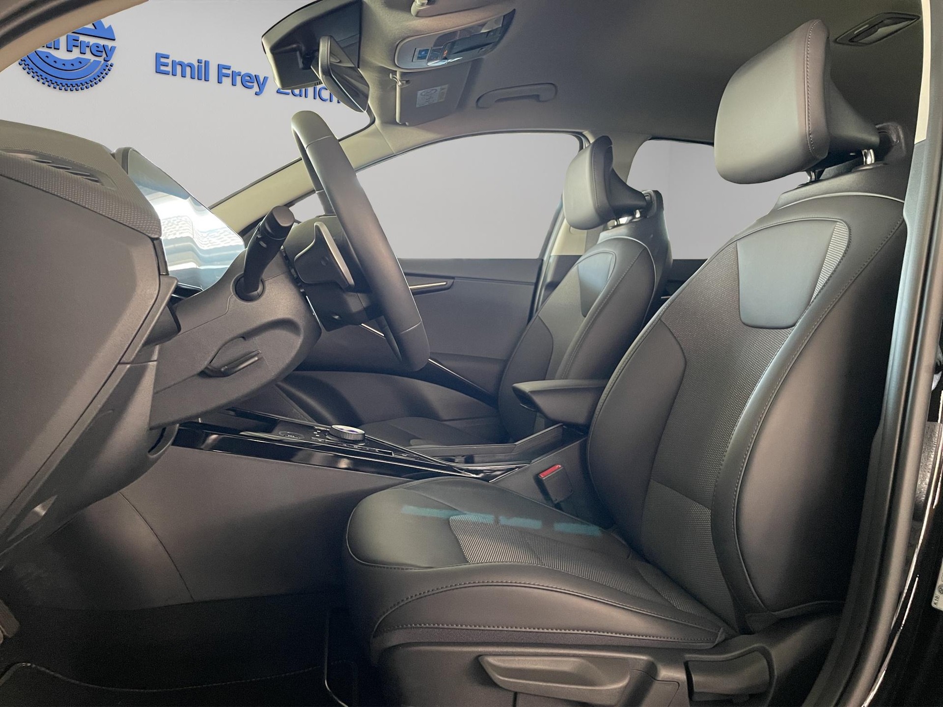 KIA Niro 1.6 GDi Plug-in Hybrid Power Edition-image-6