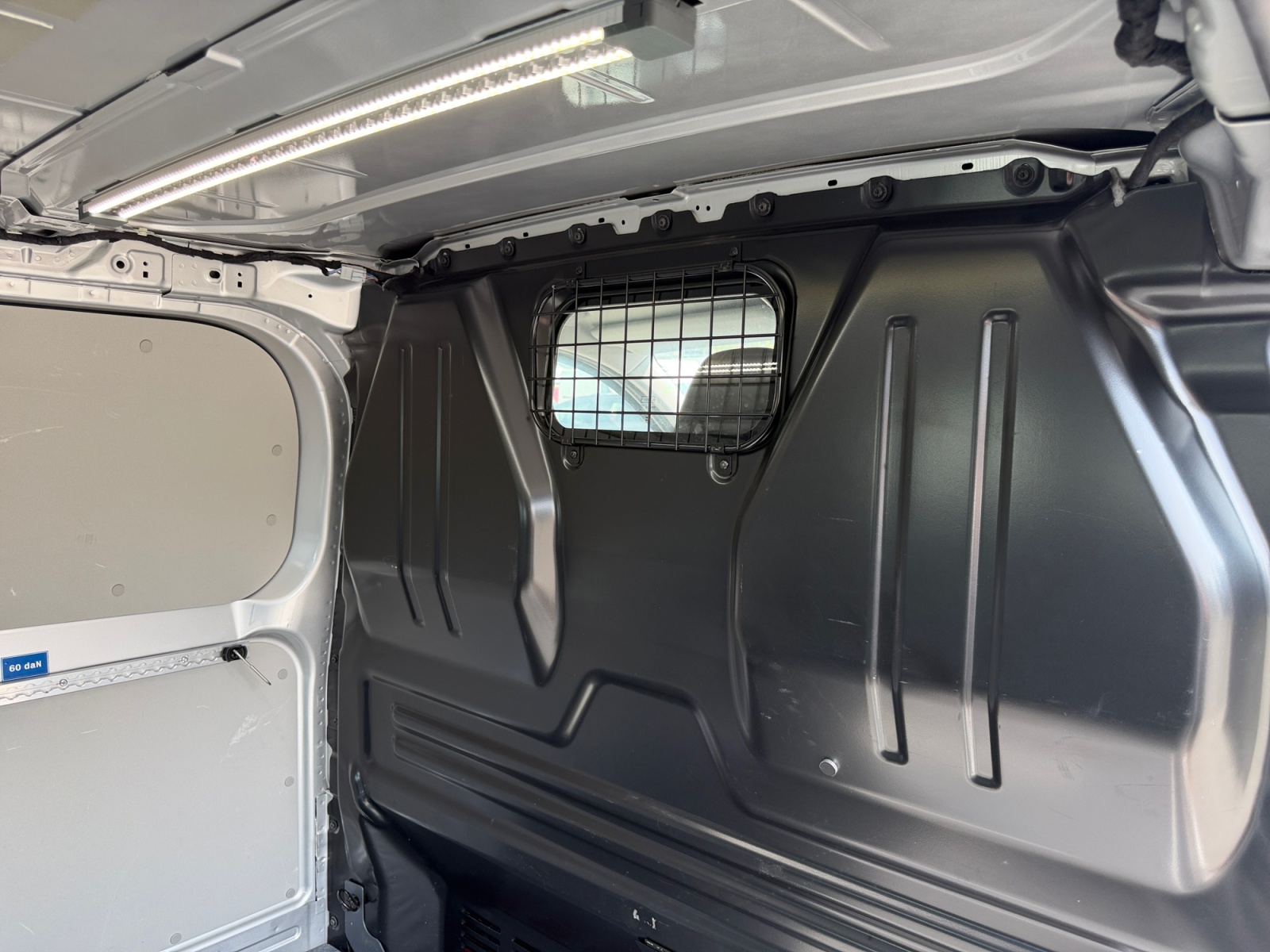 VW Transporter 2.0 TDI 4Motion Automat 60Monate Garantie ab Erstinverkehrsserzung-image-17