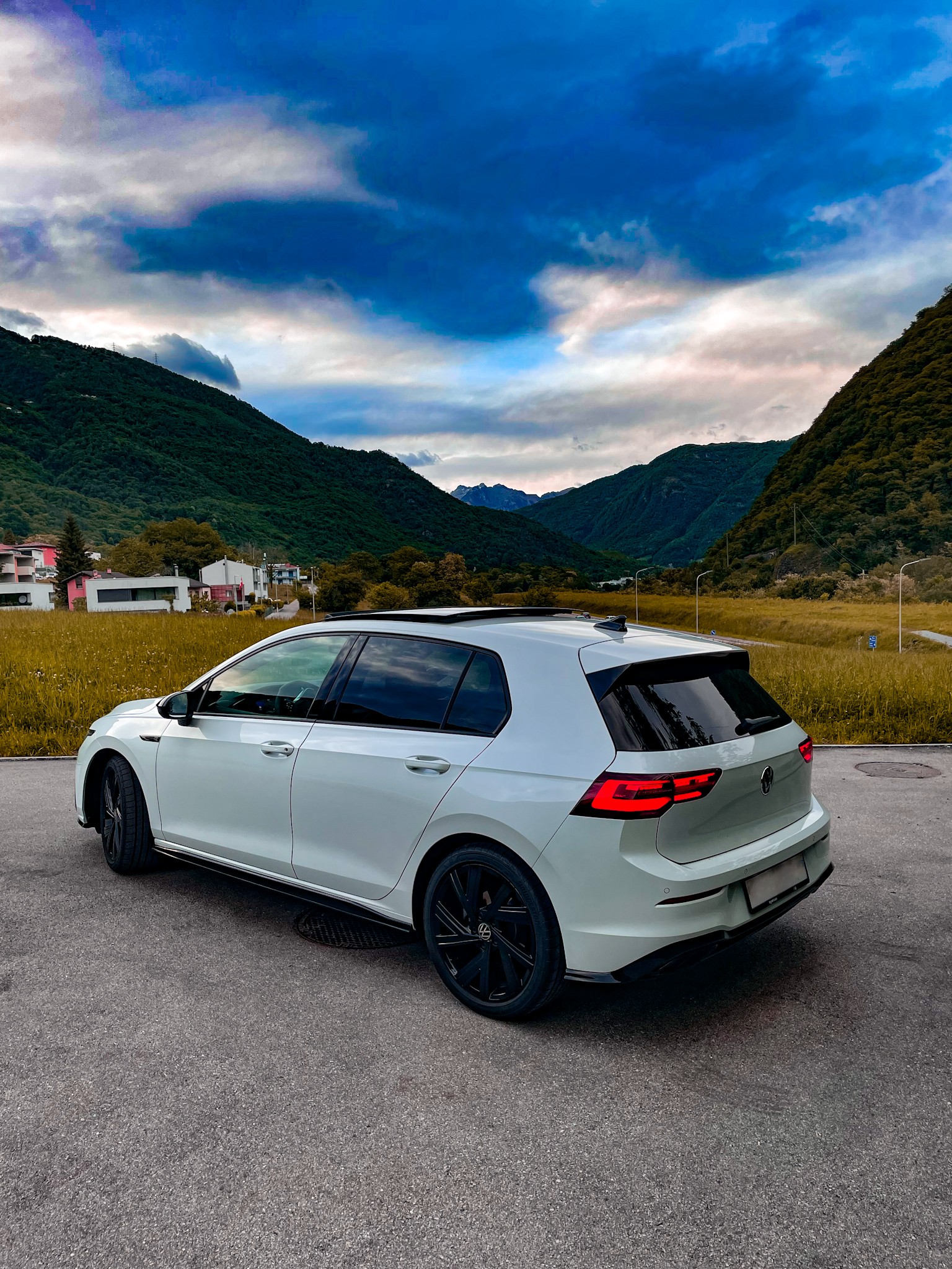 VW 1.5 eTSI R-Line DSG-image-5