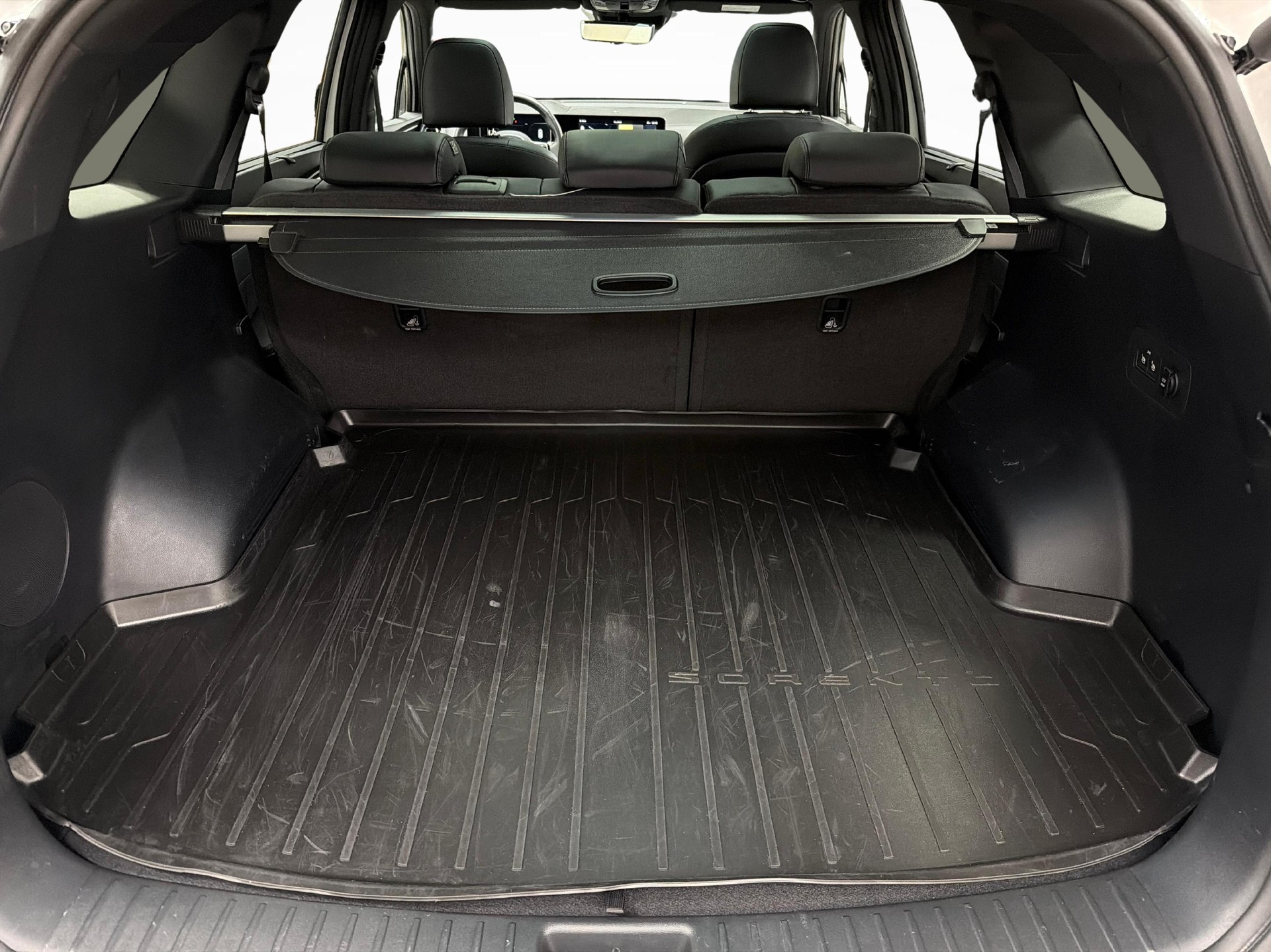 KIA Sorento 1.6 T-GDi Hybrid Style-image-11