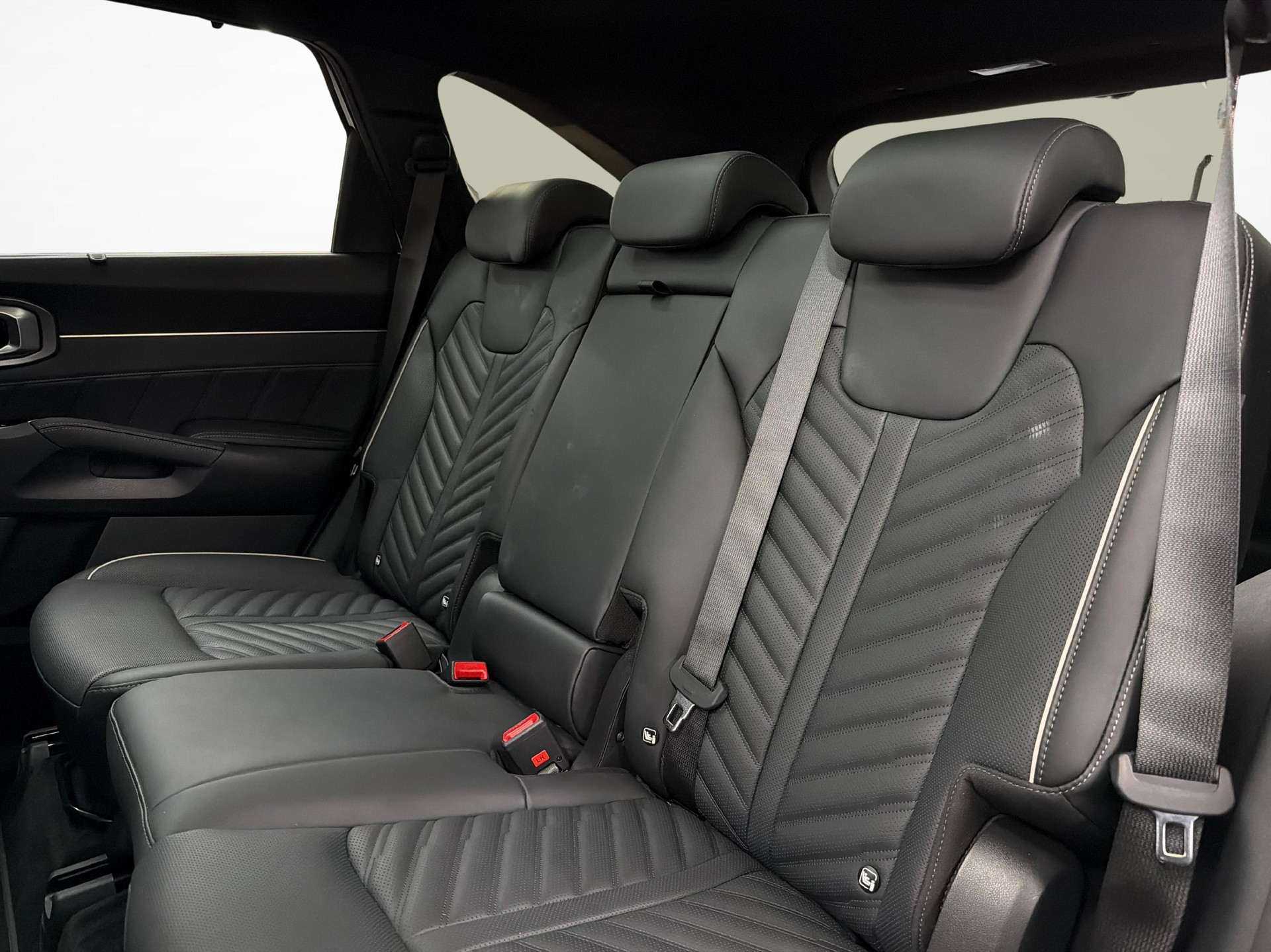 KIA Sorento 1.6 T-GDi Hybrid Style-image-10