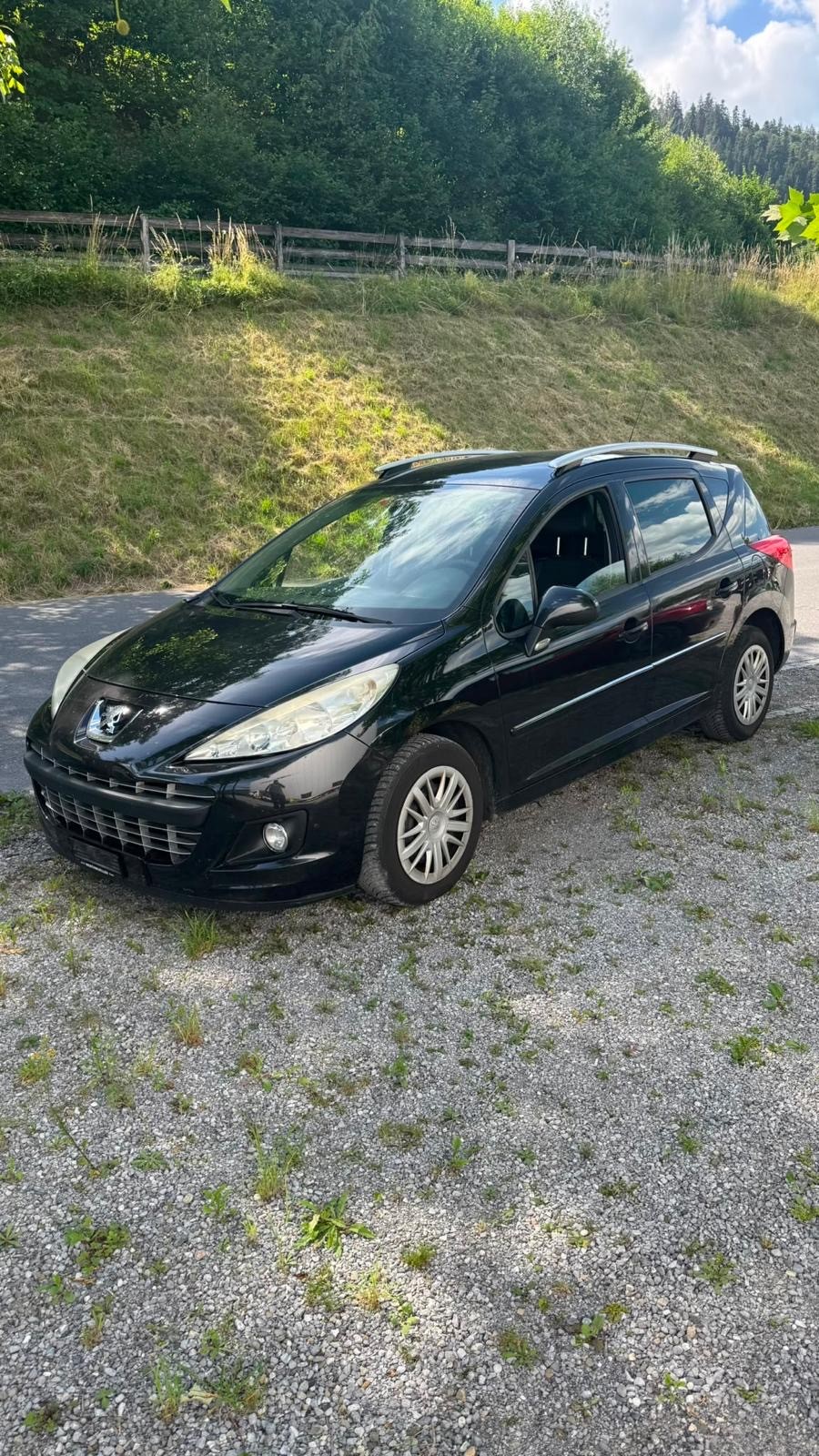 PEUGEOT 207 SW 1.6 16V Active-image-2