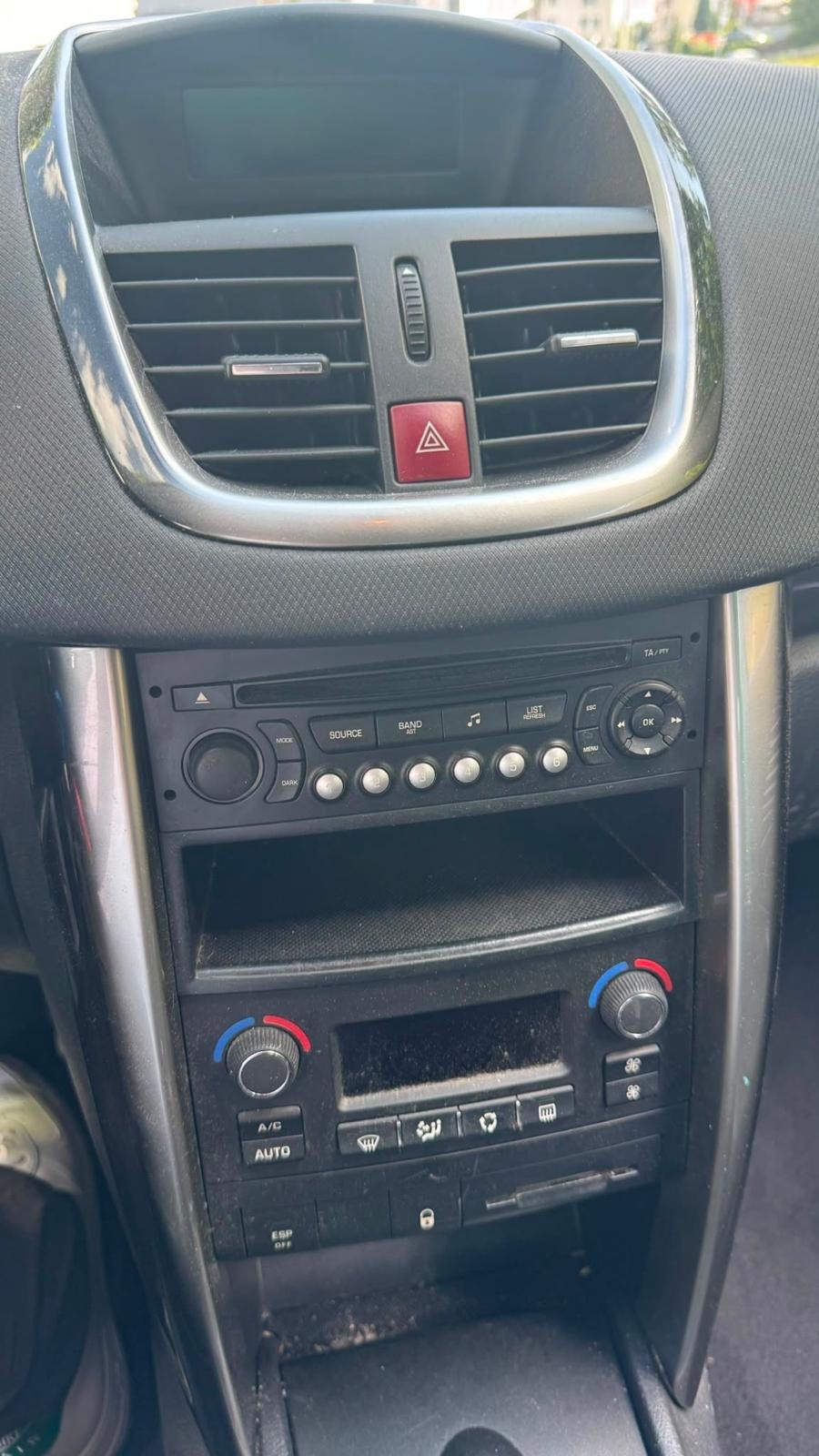 PEUGEOT 207 SW 1.6 16V Active-image-8