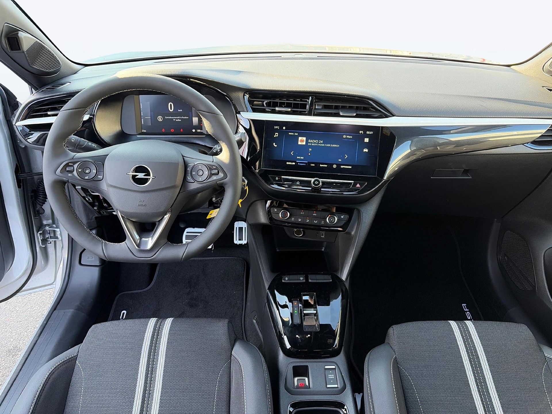 OPEL Corsa 1.2 T Hybrid Viva-image-4