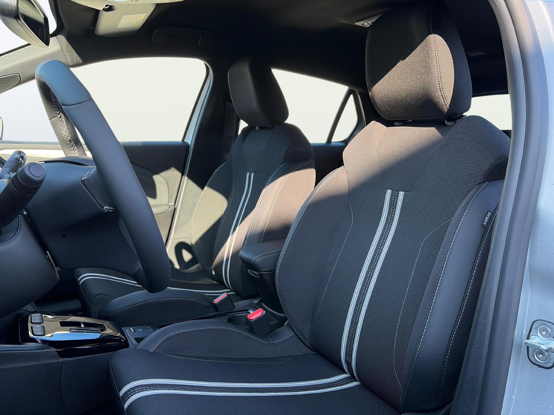 OPEL Corsa 1.2 T Hybrid Viva-image-5