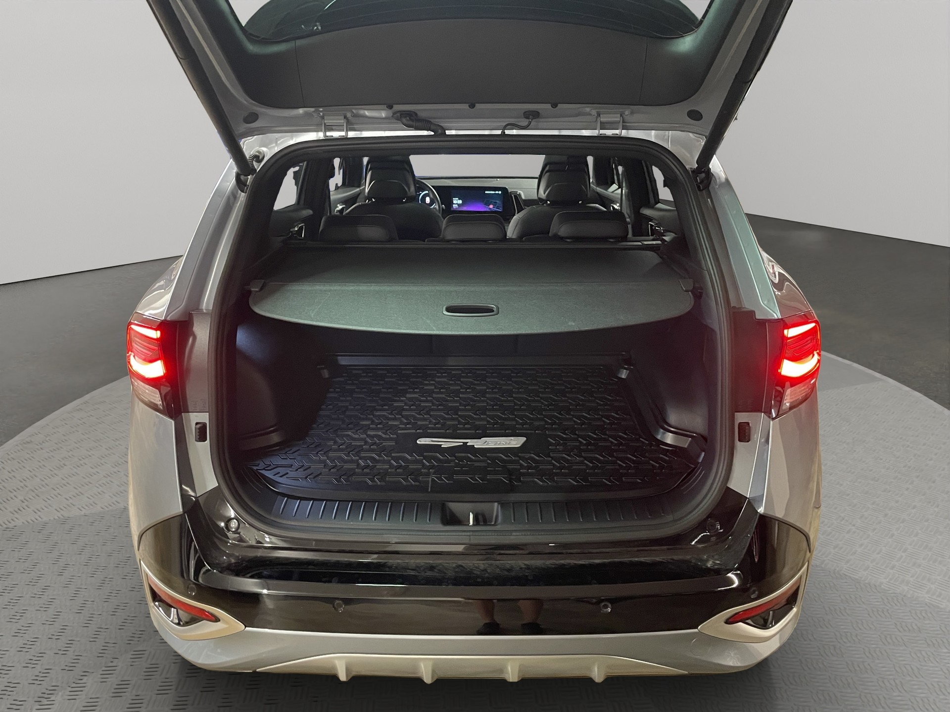 KIA Sportage 1.6 T-GDi Hybrid GT-Line-image-13