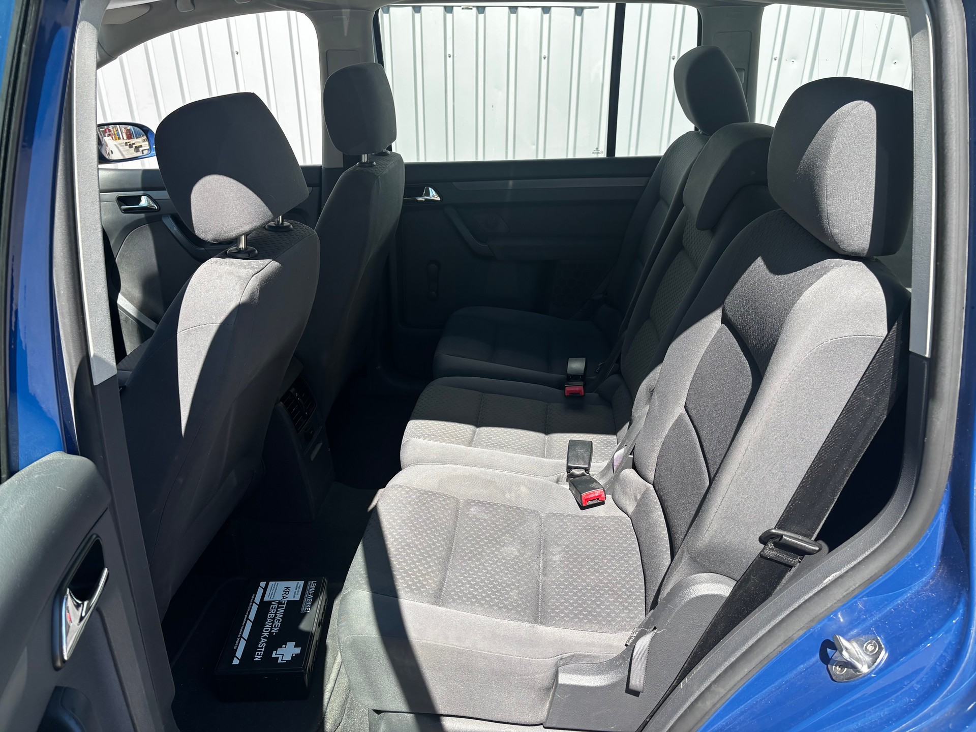 VW Touran 1.6 Trendline-image-9
