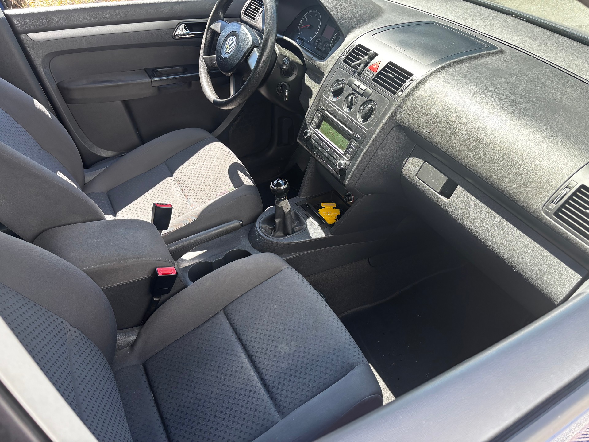 VW Touran 1.6 Trendline-image-10