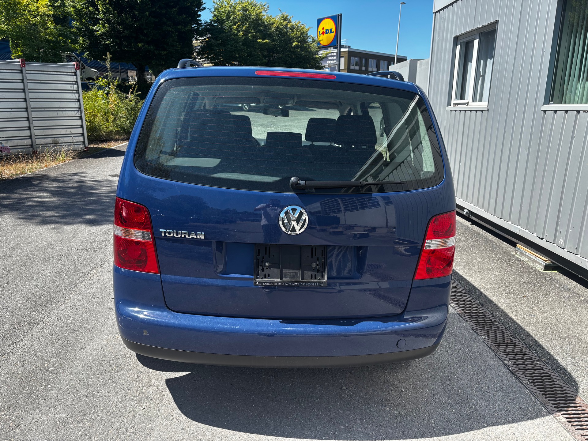 VW Touran 1.6 Trendline-image-4